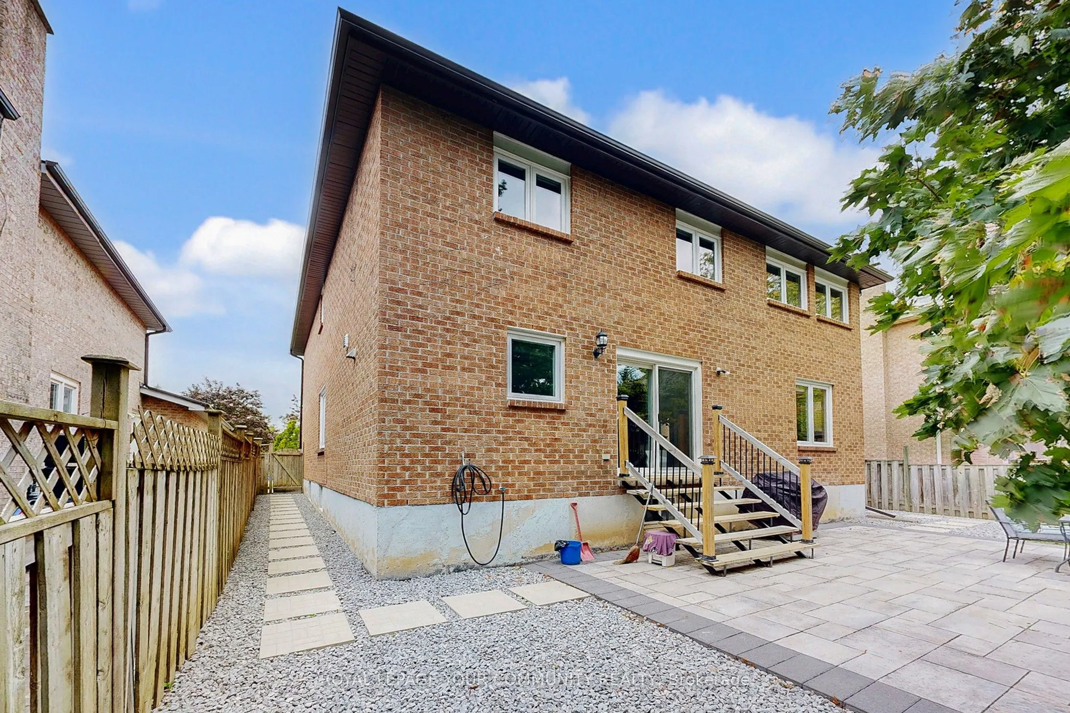 7 Shaftsbury Avenue