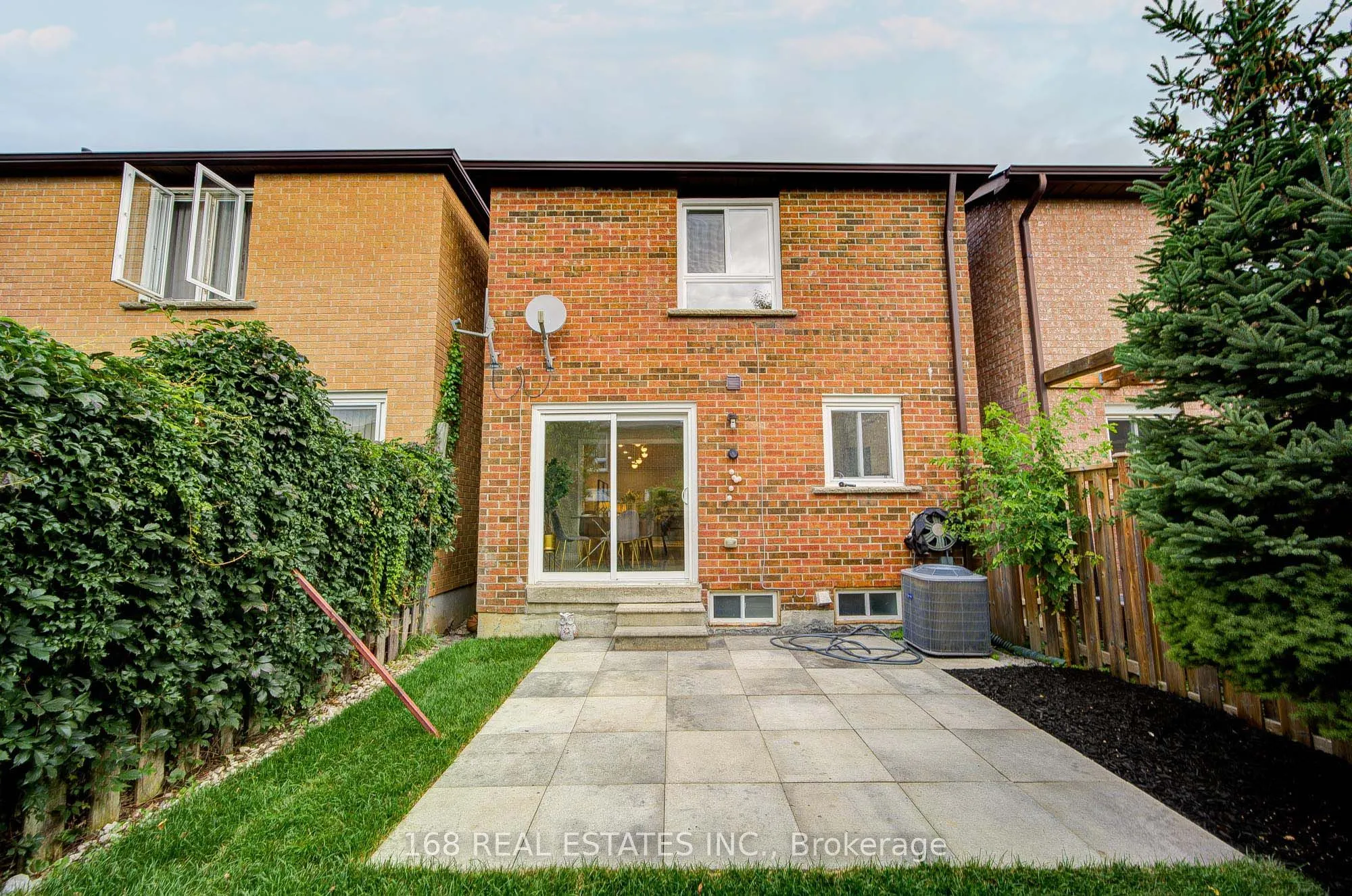 65 Rejane Crescent