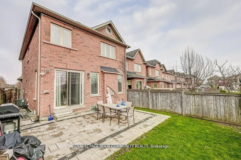 16 Windrow Street