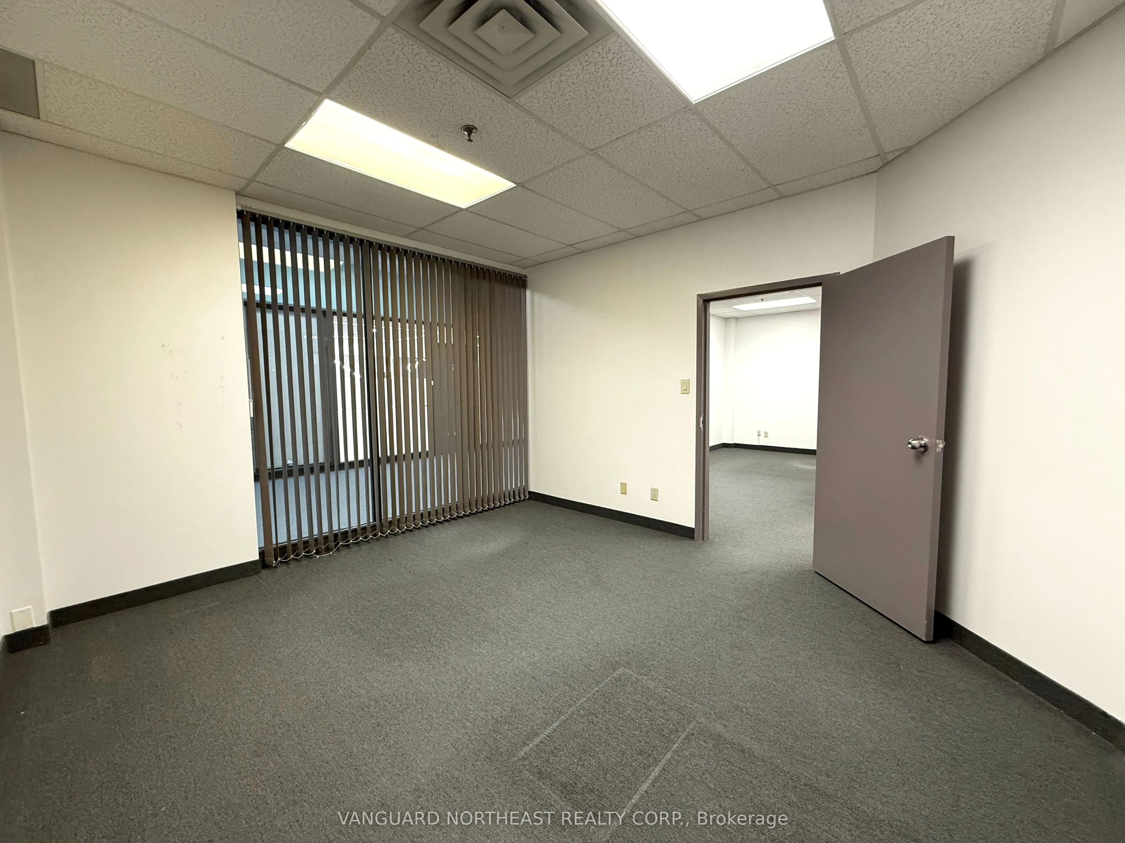 25 Valleywood Drive, #16