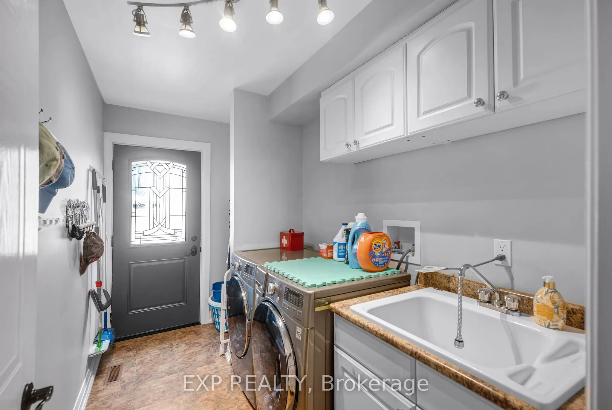 308 John Bowser Crescent