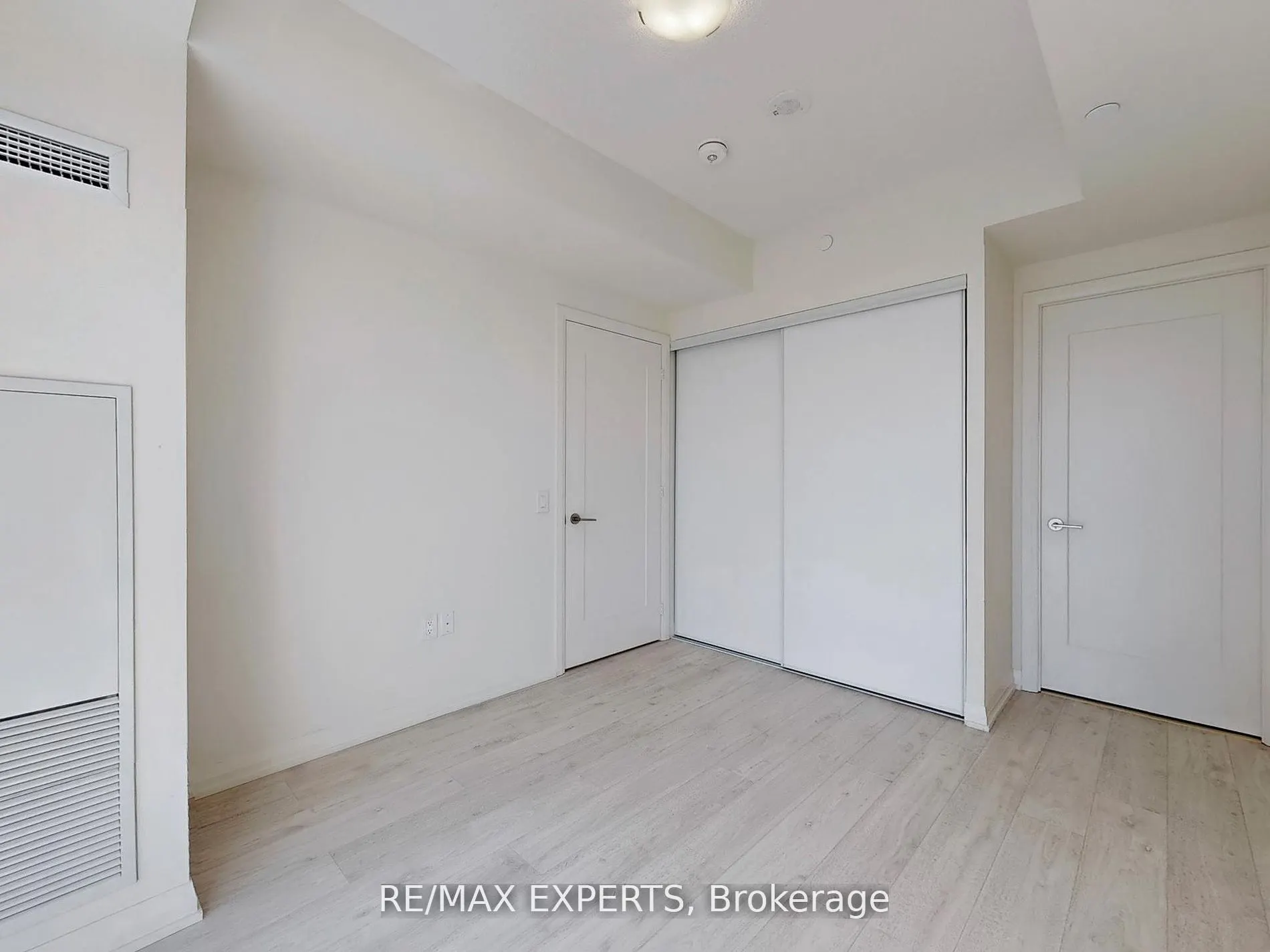 9000 Jane Street, #2225