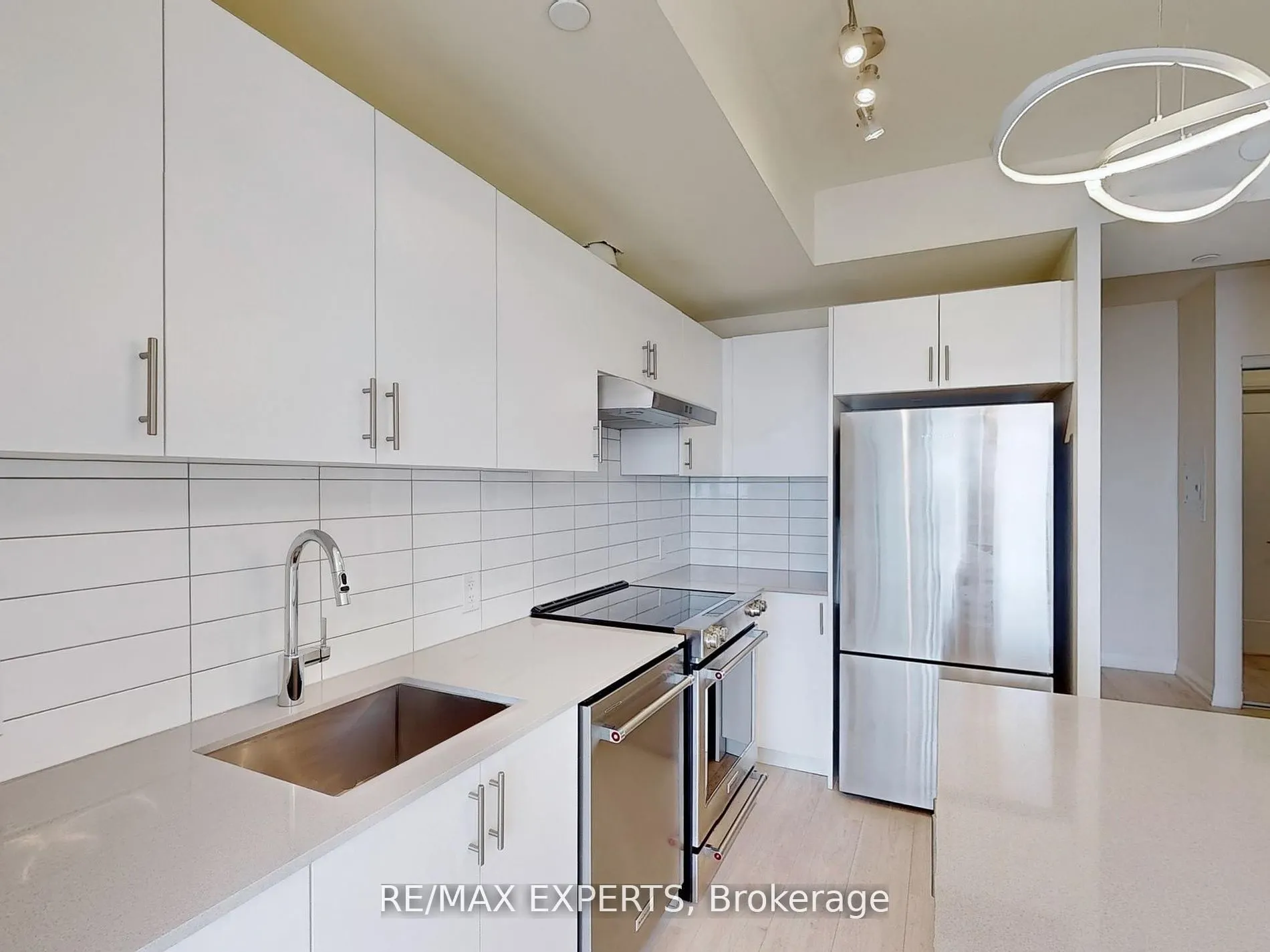 9000 Jane Street, #2225