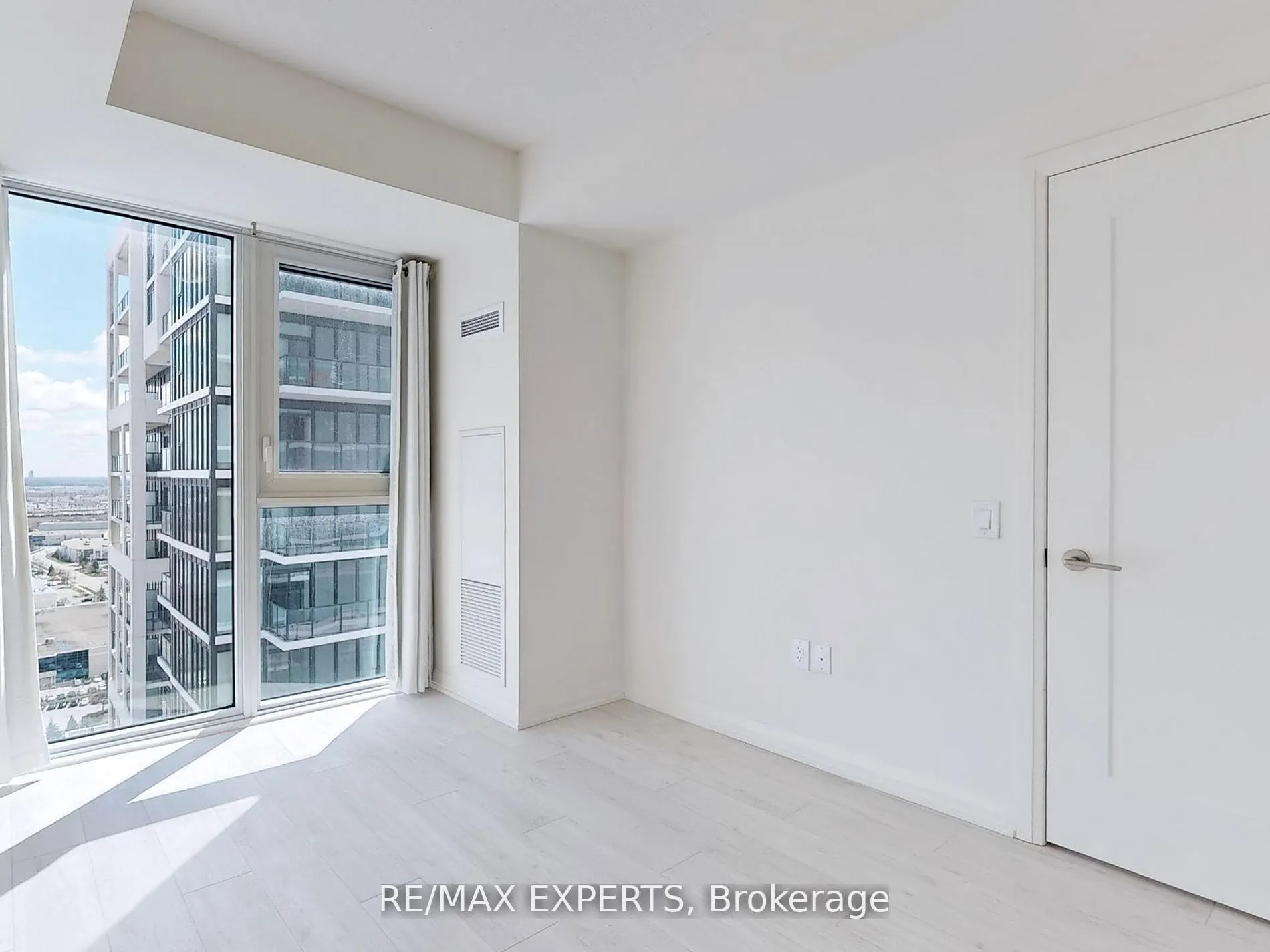 9000 Jane Street, #2225