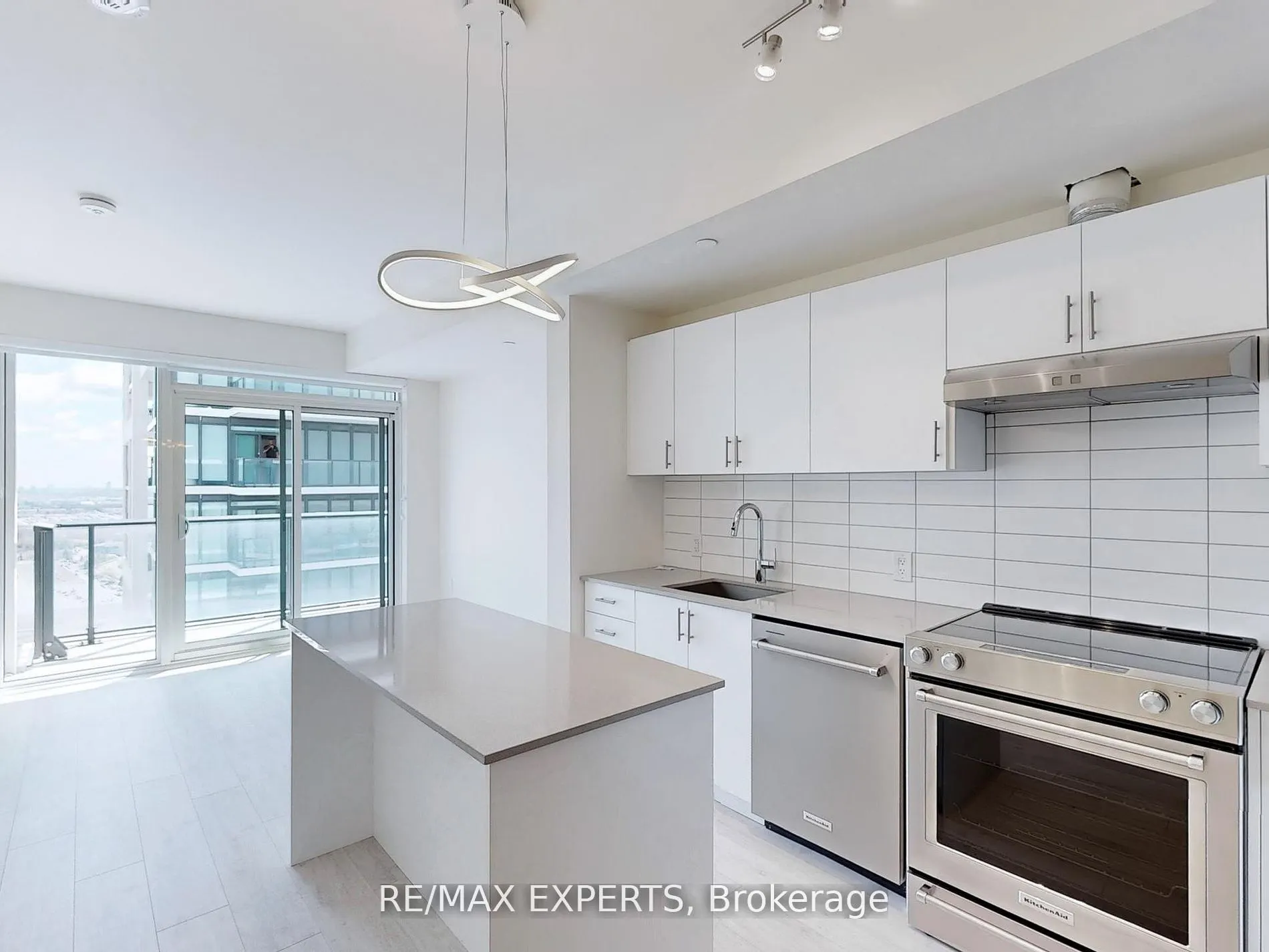 9000 Jane Street, #2225