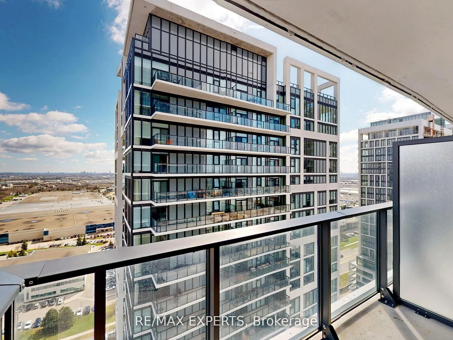 9000 Jane Street, #2225