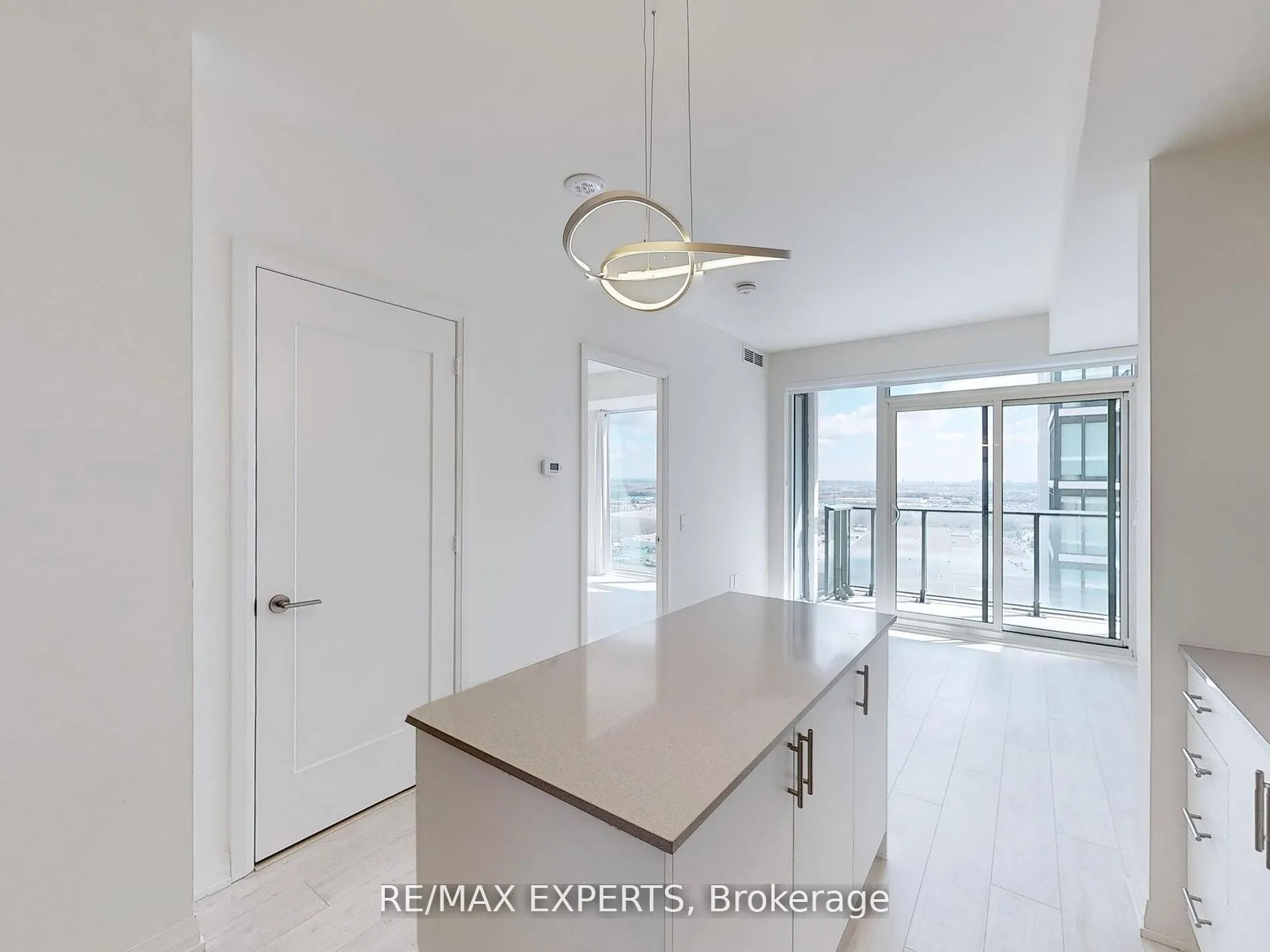 9000 Jane Street, #2225