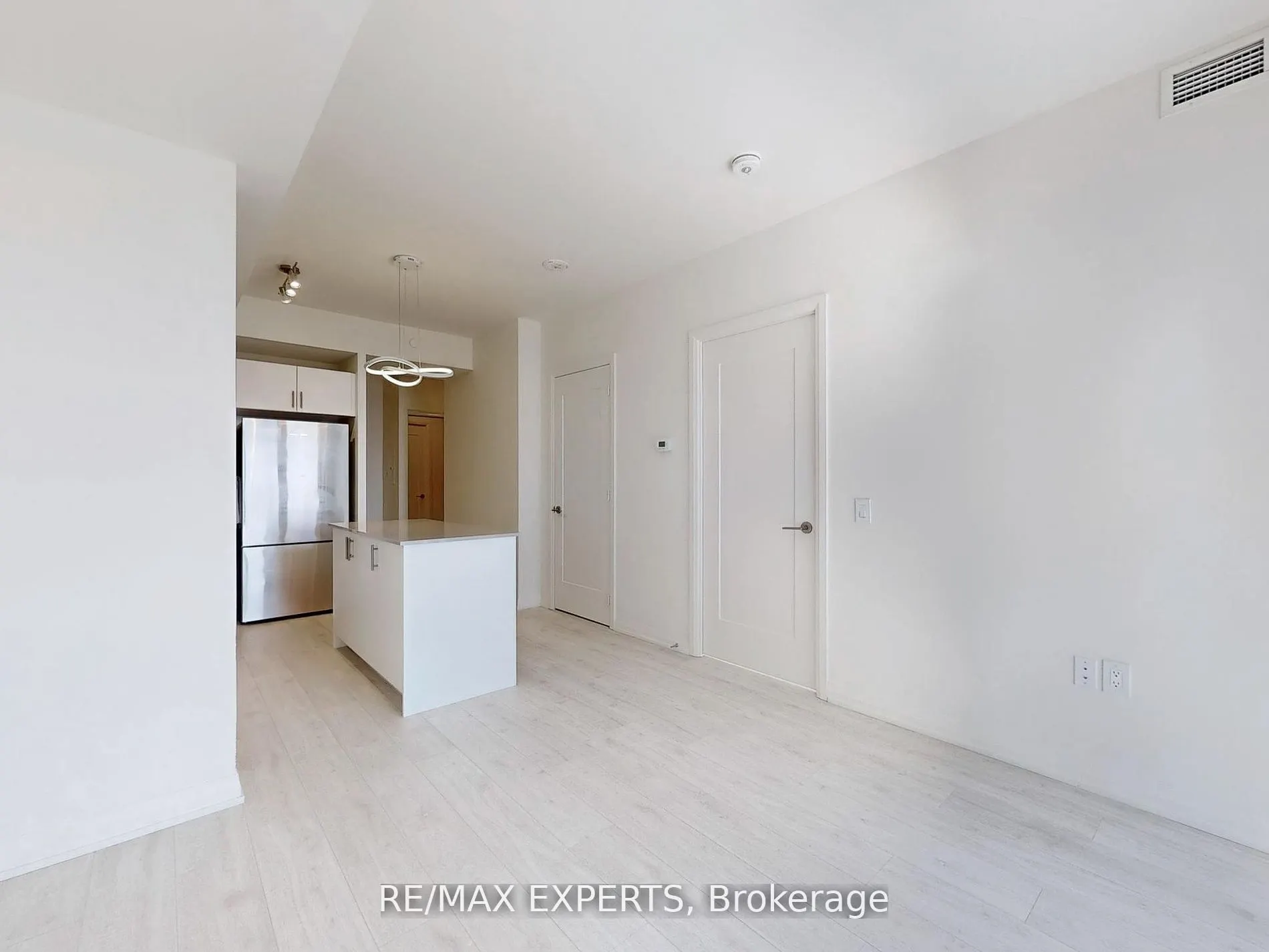 9000 Jane Street, #2225