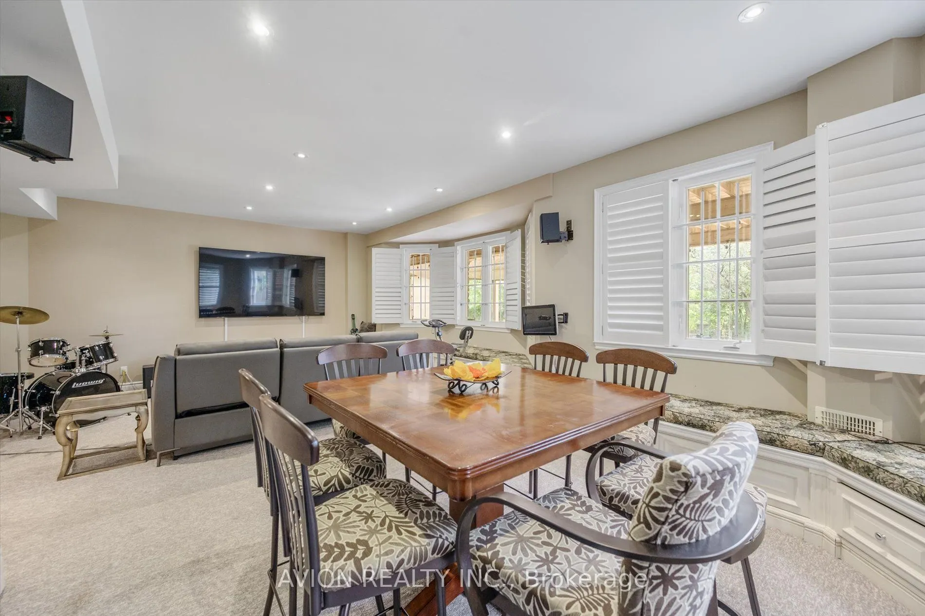 37 Frybrook Crescent