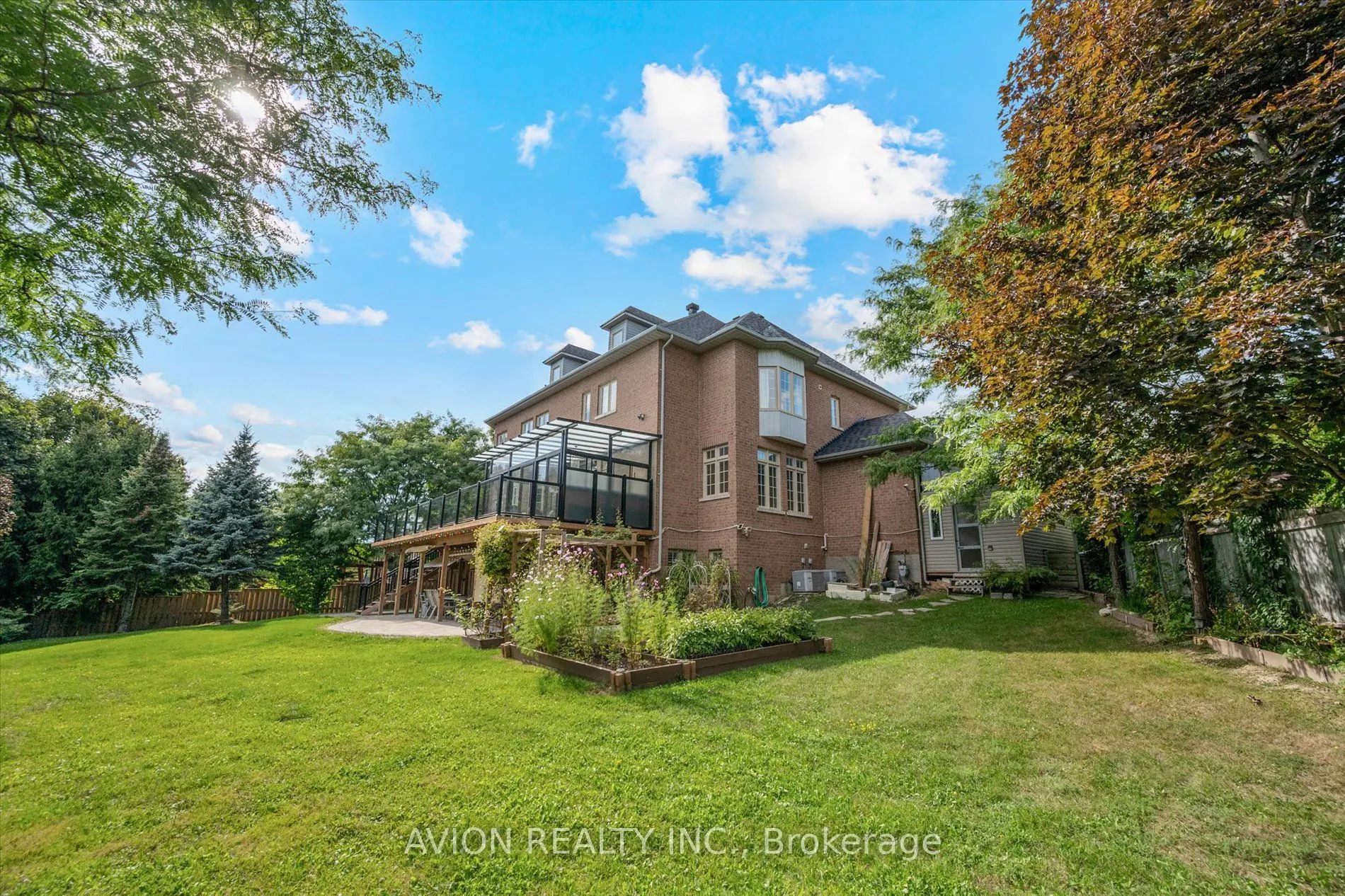 37 Frybrook Crescent