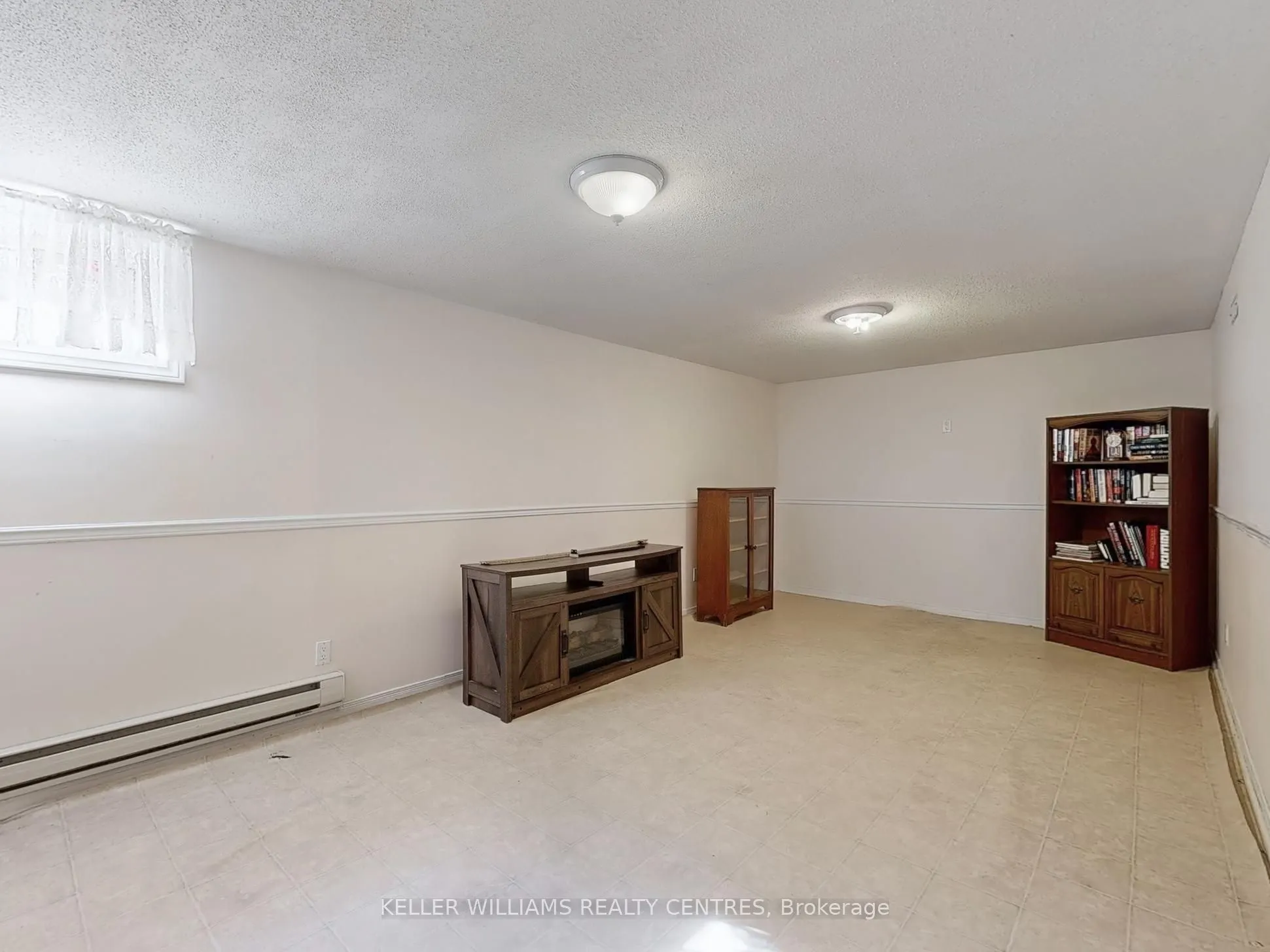 814 Arnold Crescent