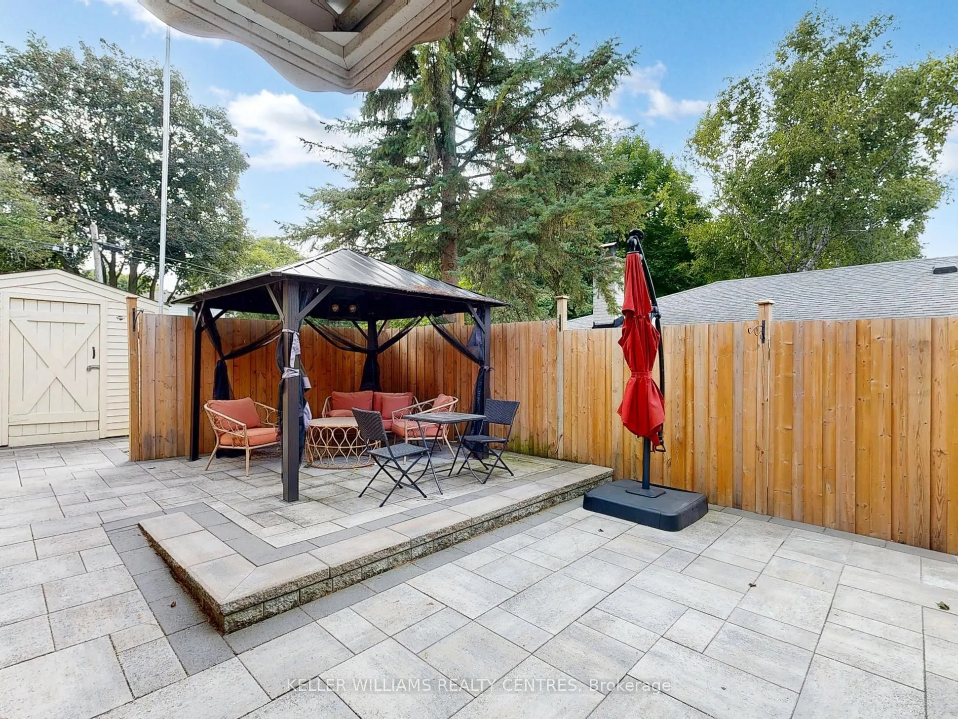 814 Arnold Crescent