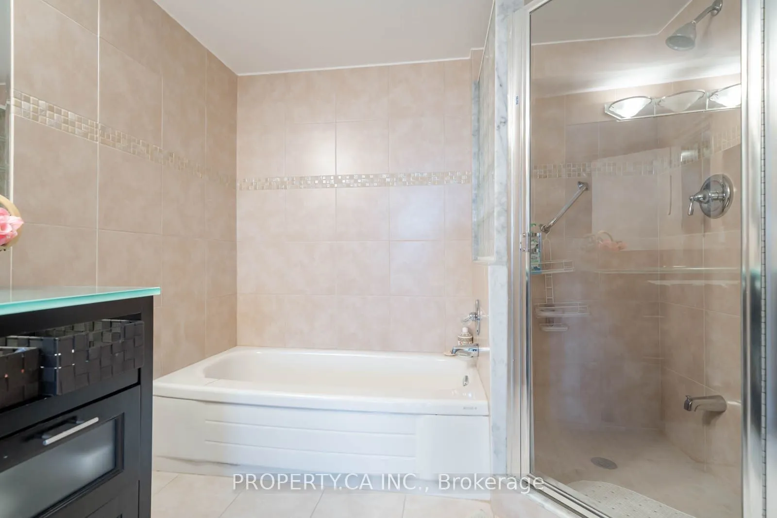 7460 Bathurst Street, #605