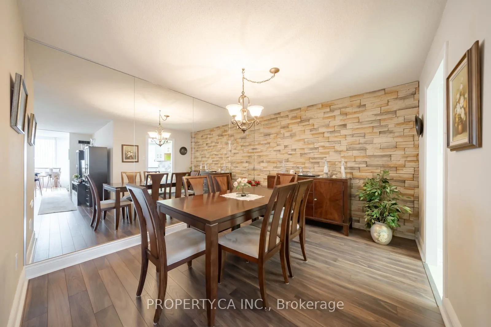 7460 Bathurst Street, #605