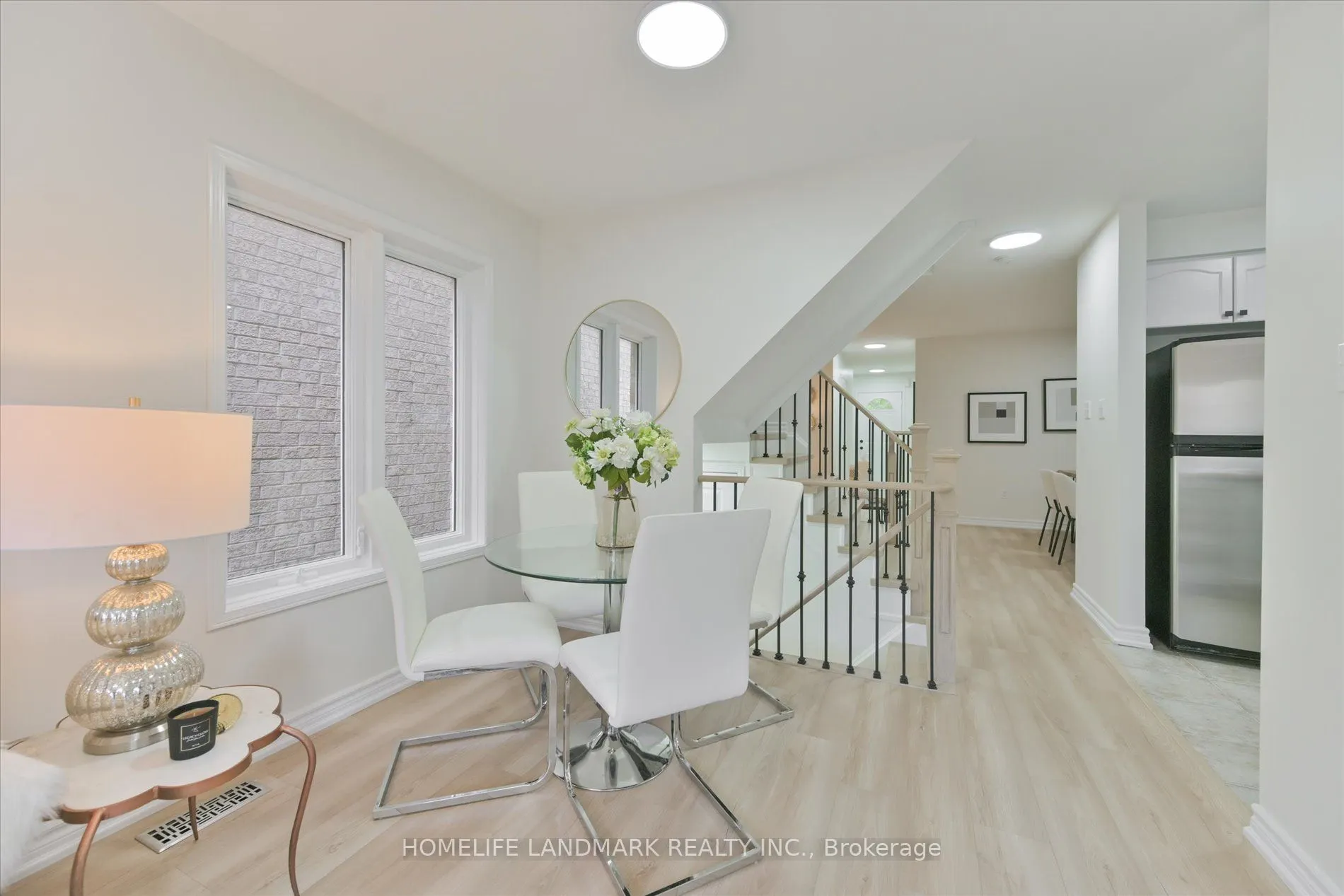 206 Venice Gate Drive