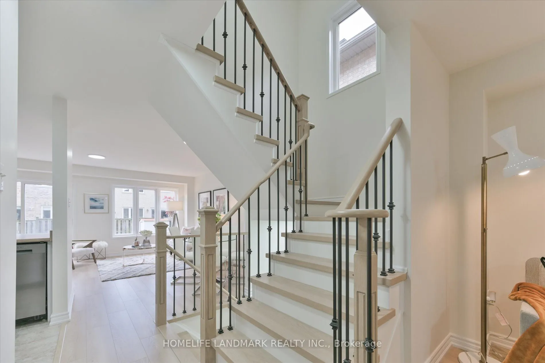 206 Venice Gate Drive