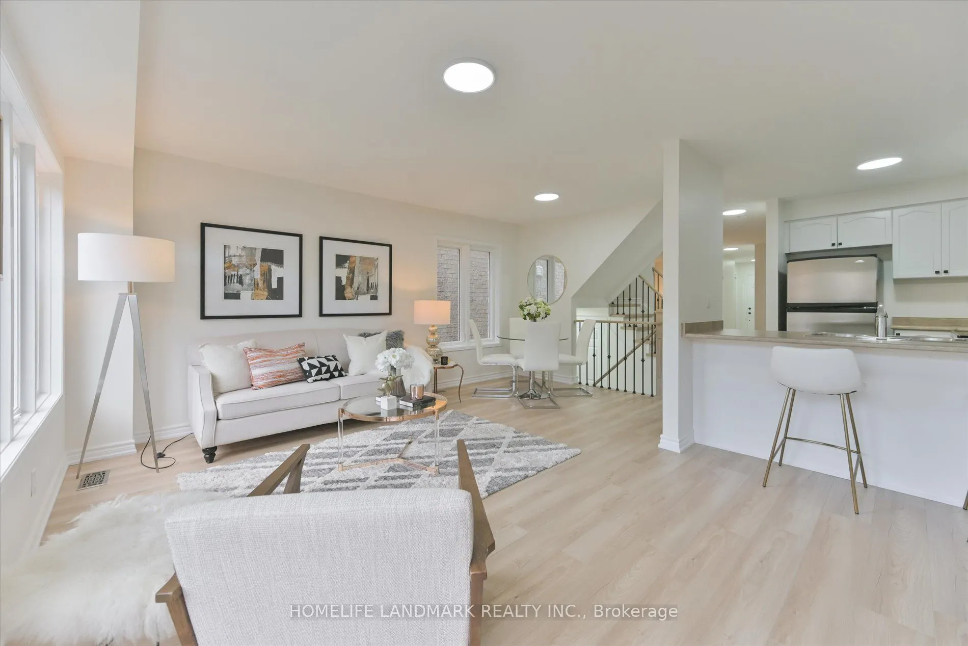 206 Venice Gate Drive