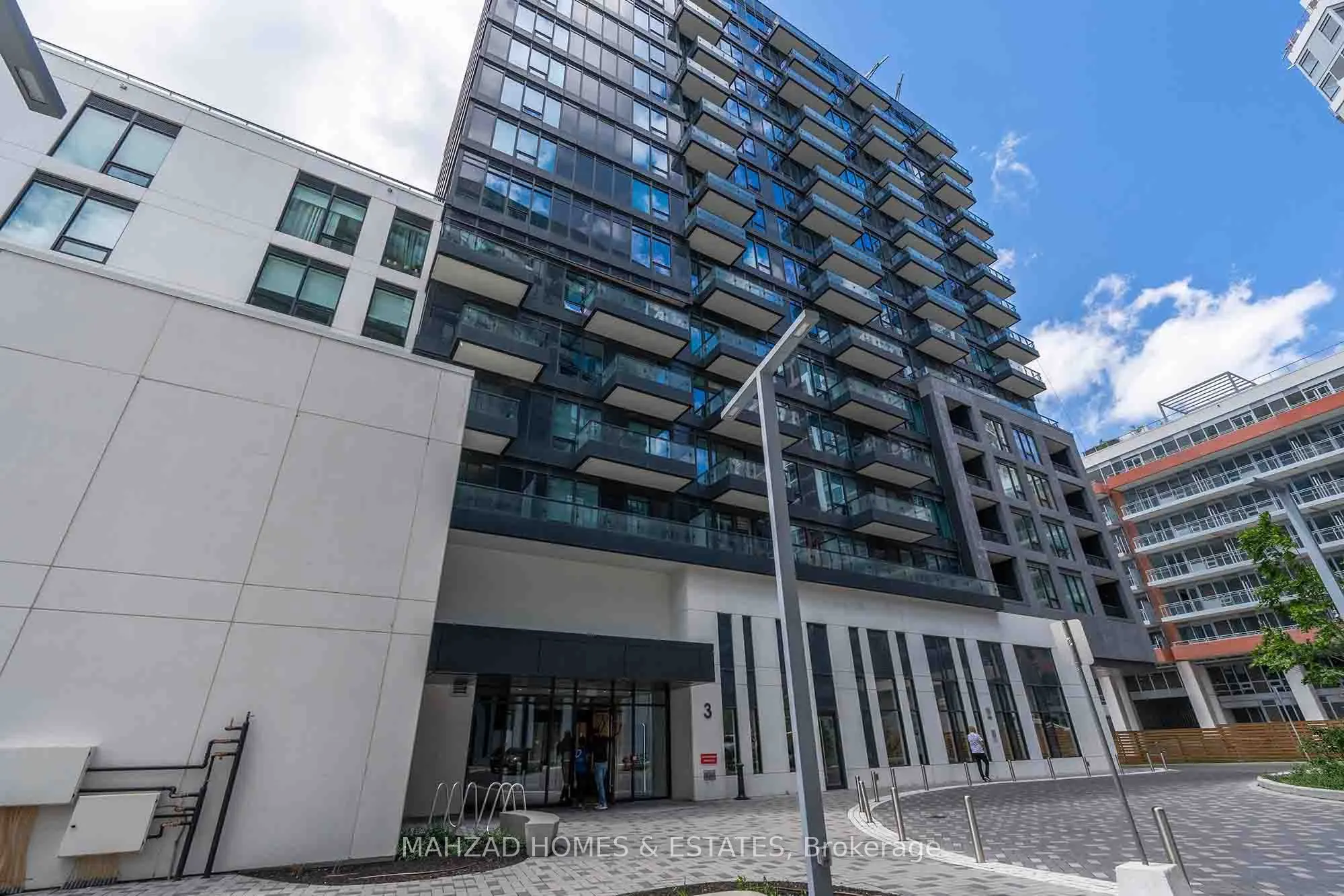 8886 yonge Street, #1806
