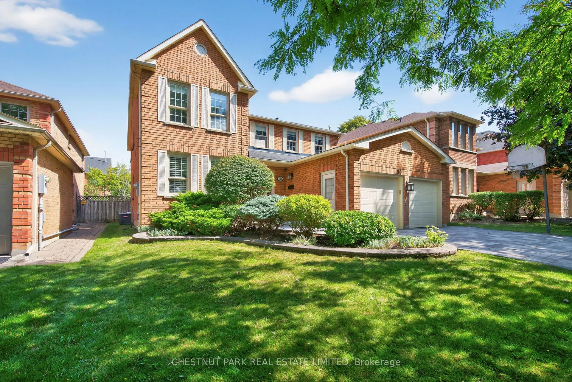 39 Newport Square