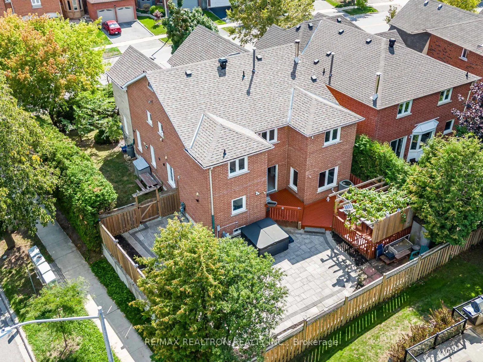 98 Rosedale Heights Drive
