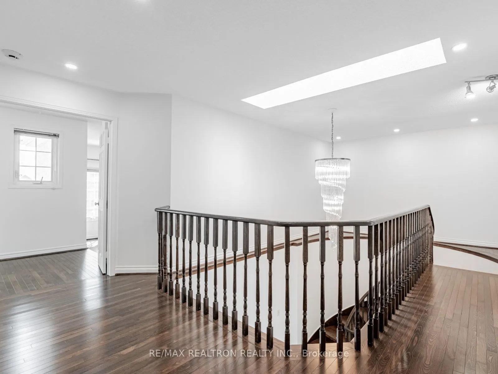 98 Rosedale Heights Drive