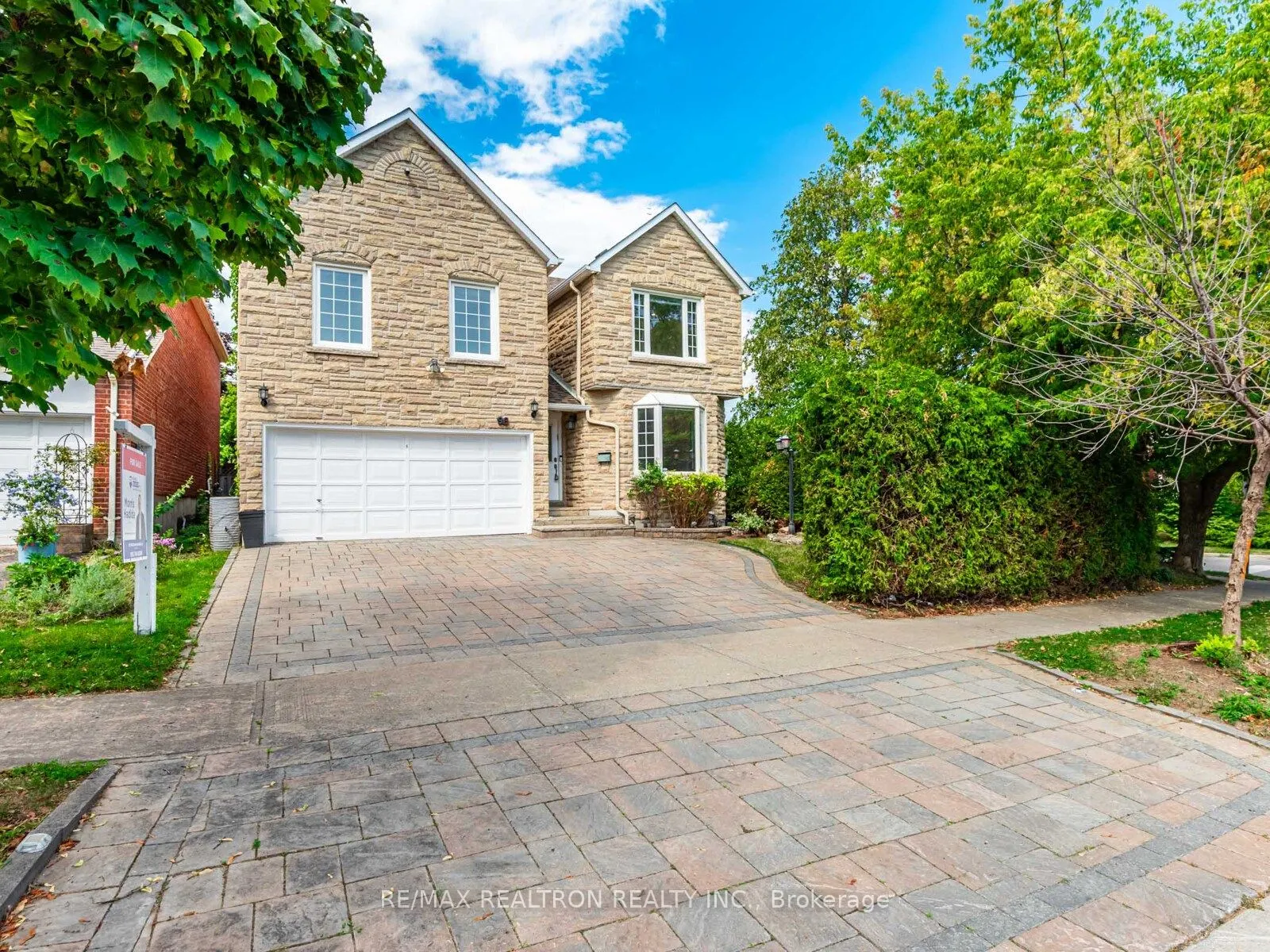 98 Rosedale Heights Drive