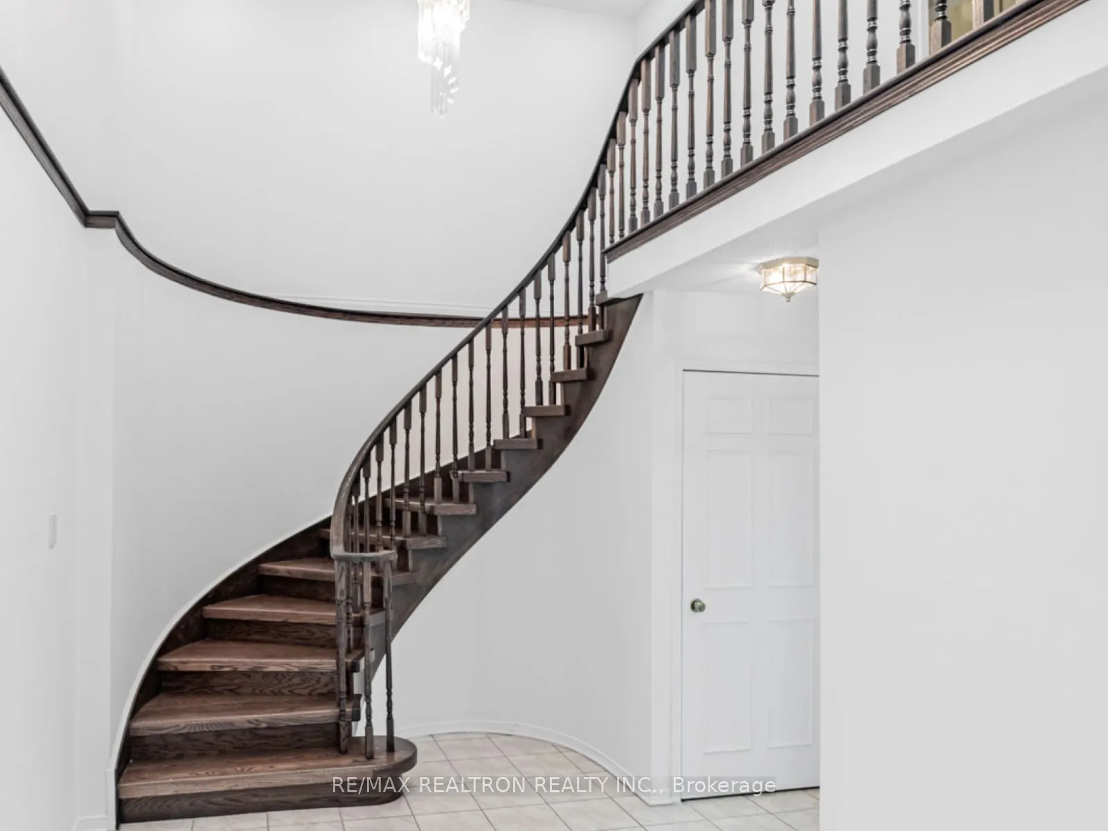 98 Rosedale Heights Drive