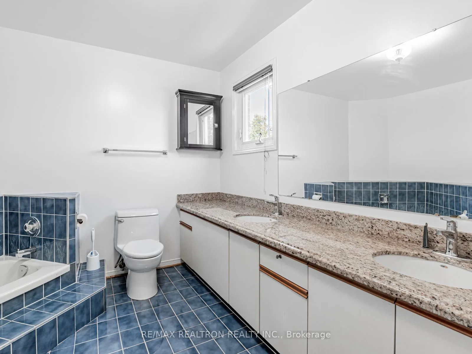 98 Rosedale Heights Drive