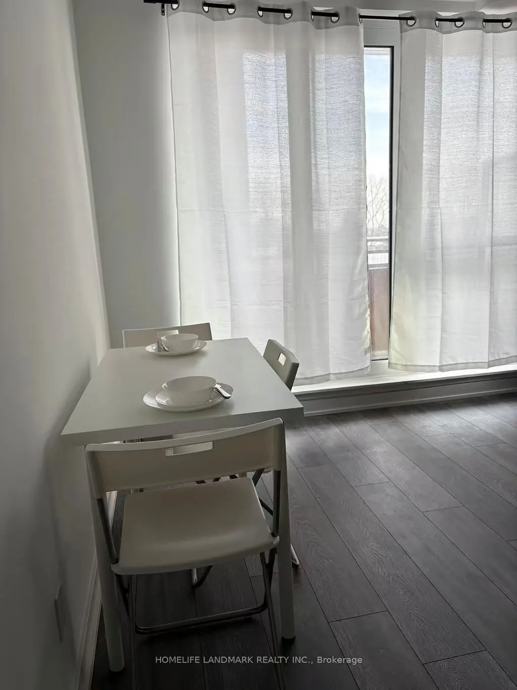 8888 Yonge Street, #209