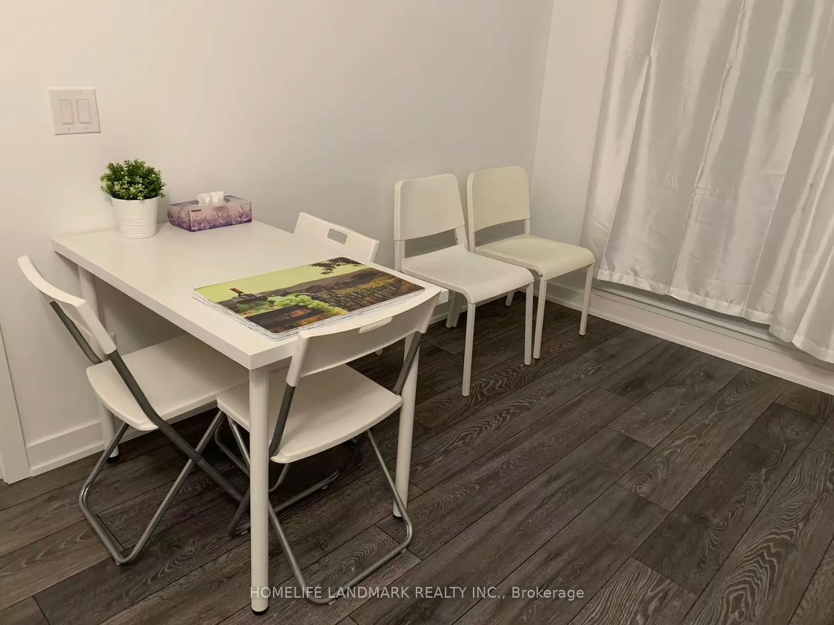 8888 Yonge Street, #209