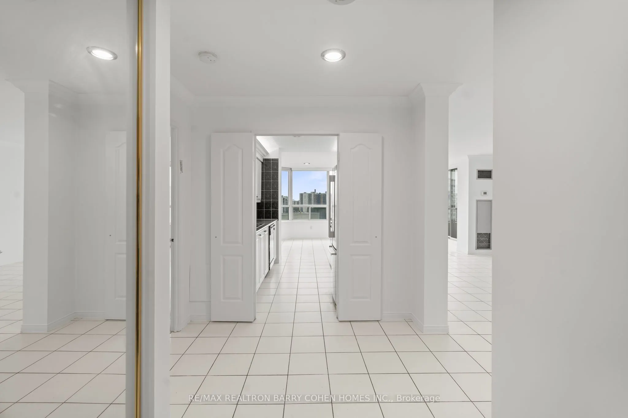 11 Townsgate Drive, #1204