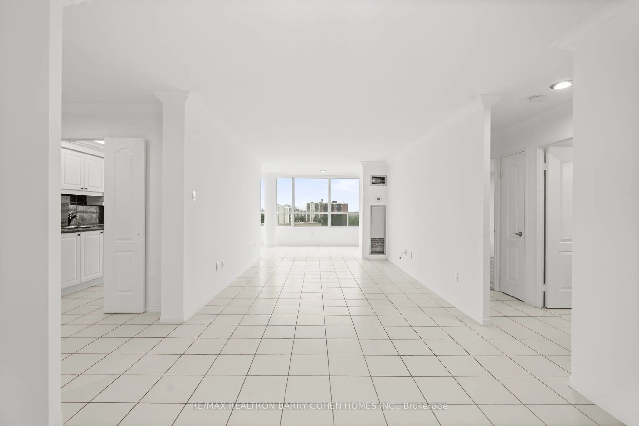 11 Townsgate Drive, #1204