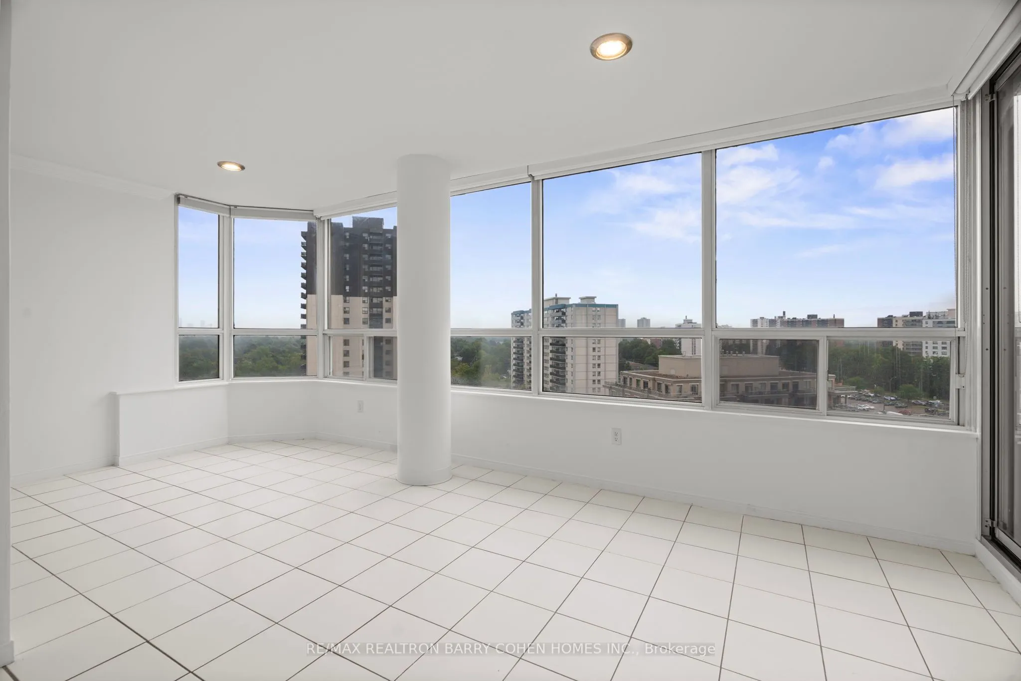 11 Townsgate Drive, #1204
