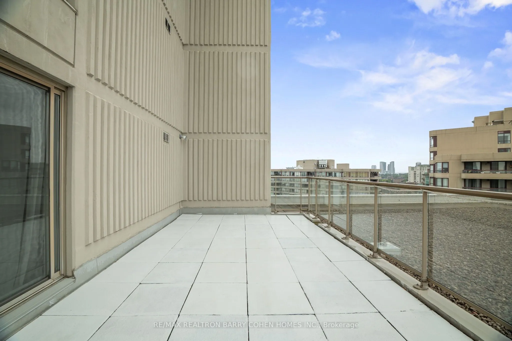 11 Townsgate Drive, #1204