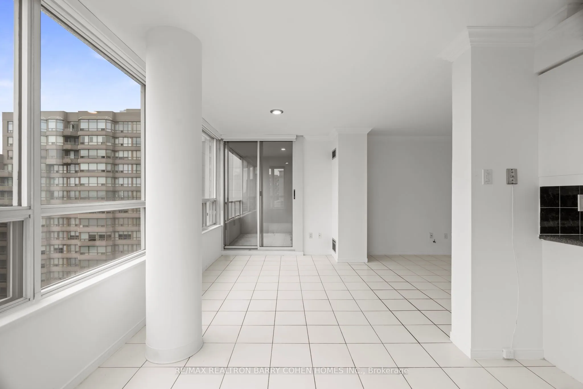 11 Townsgate Drive, #1204