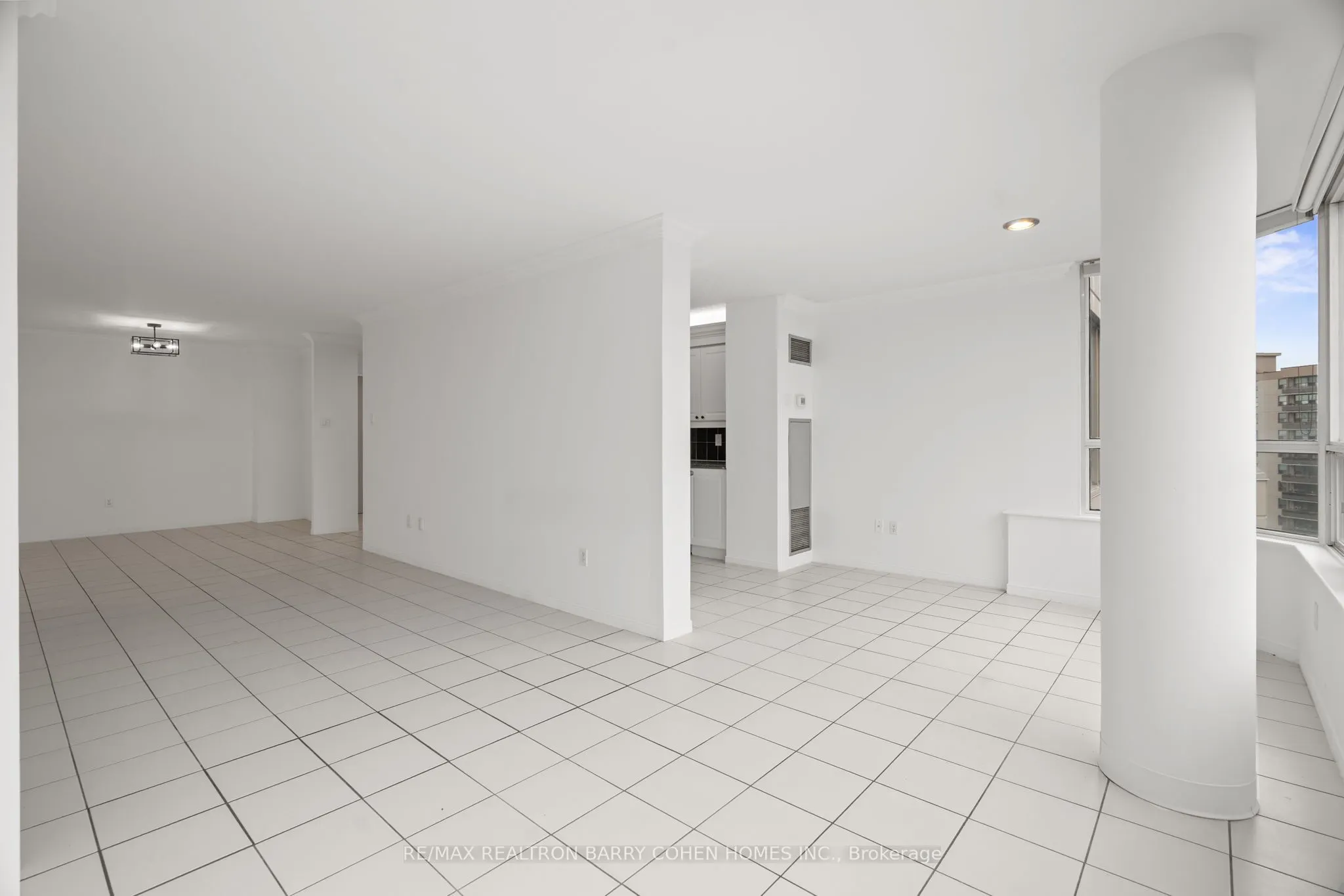 11 Townsgate Drive, #1204