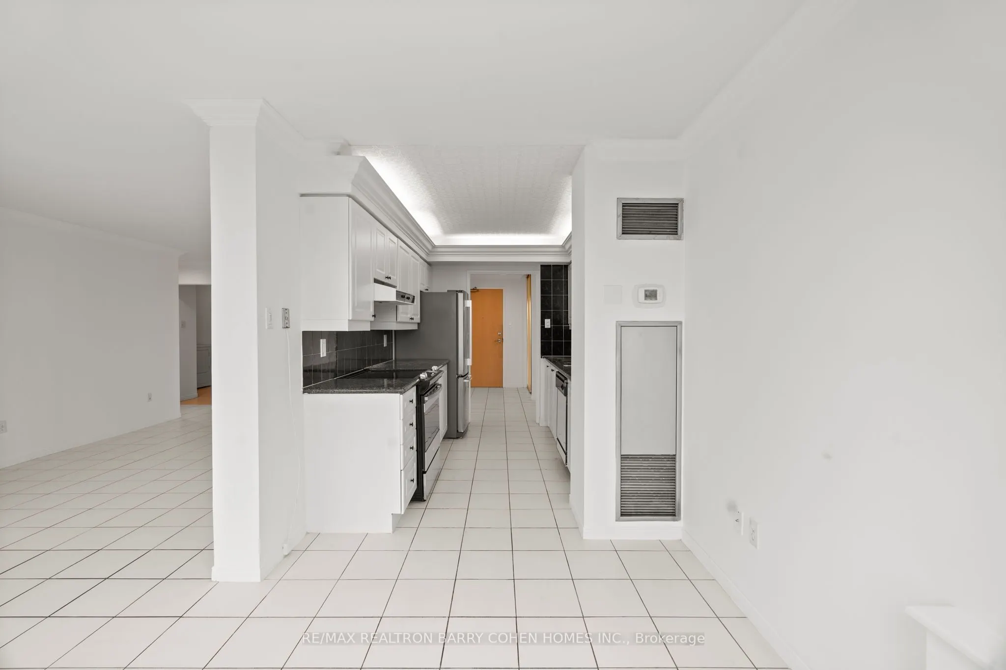 11 Townsgate Drive, #1204