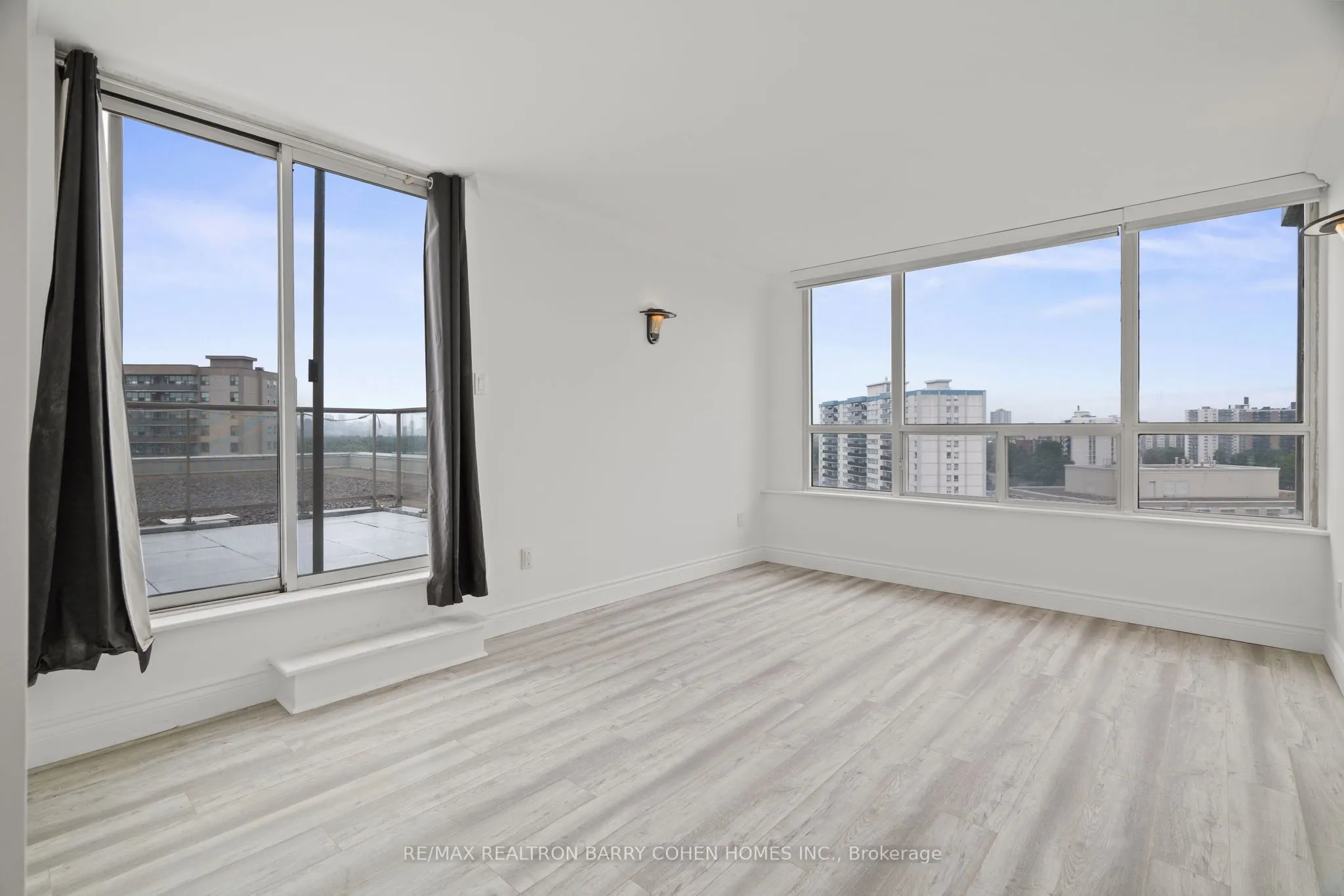 11 Townsgate Drive, #1204