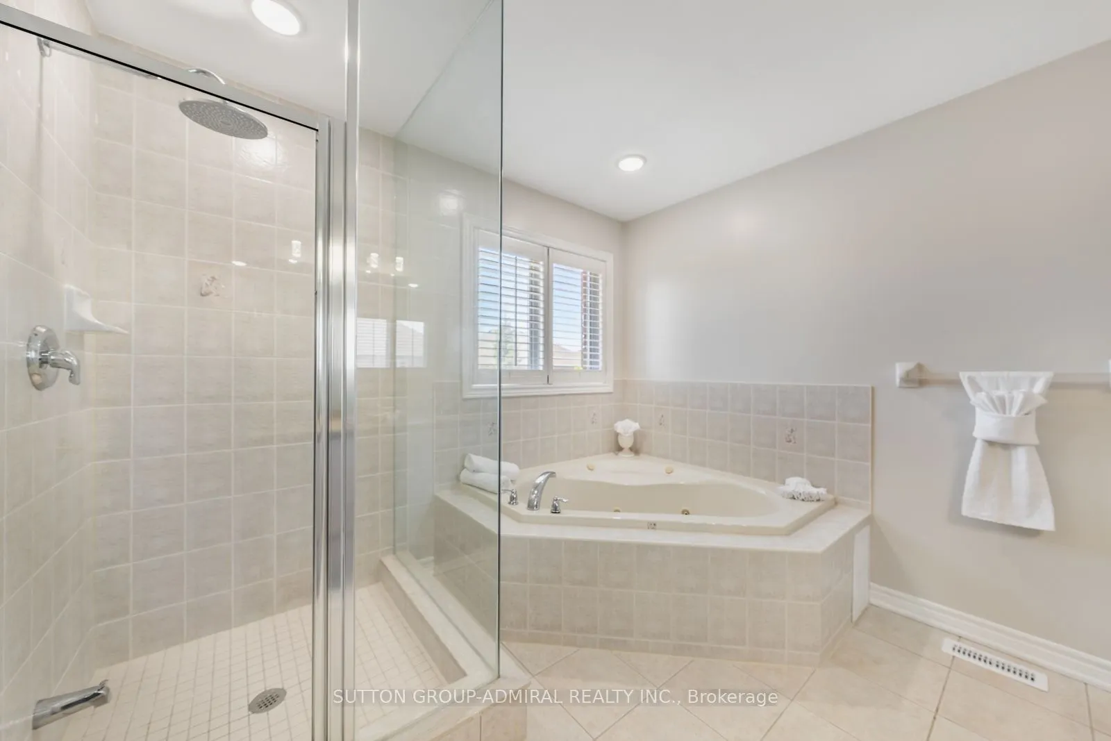 16 Appleview Road