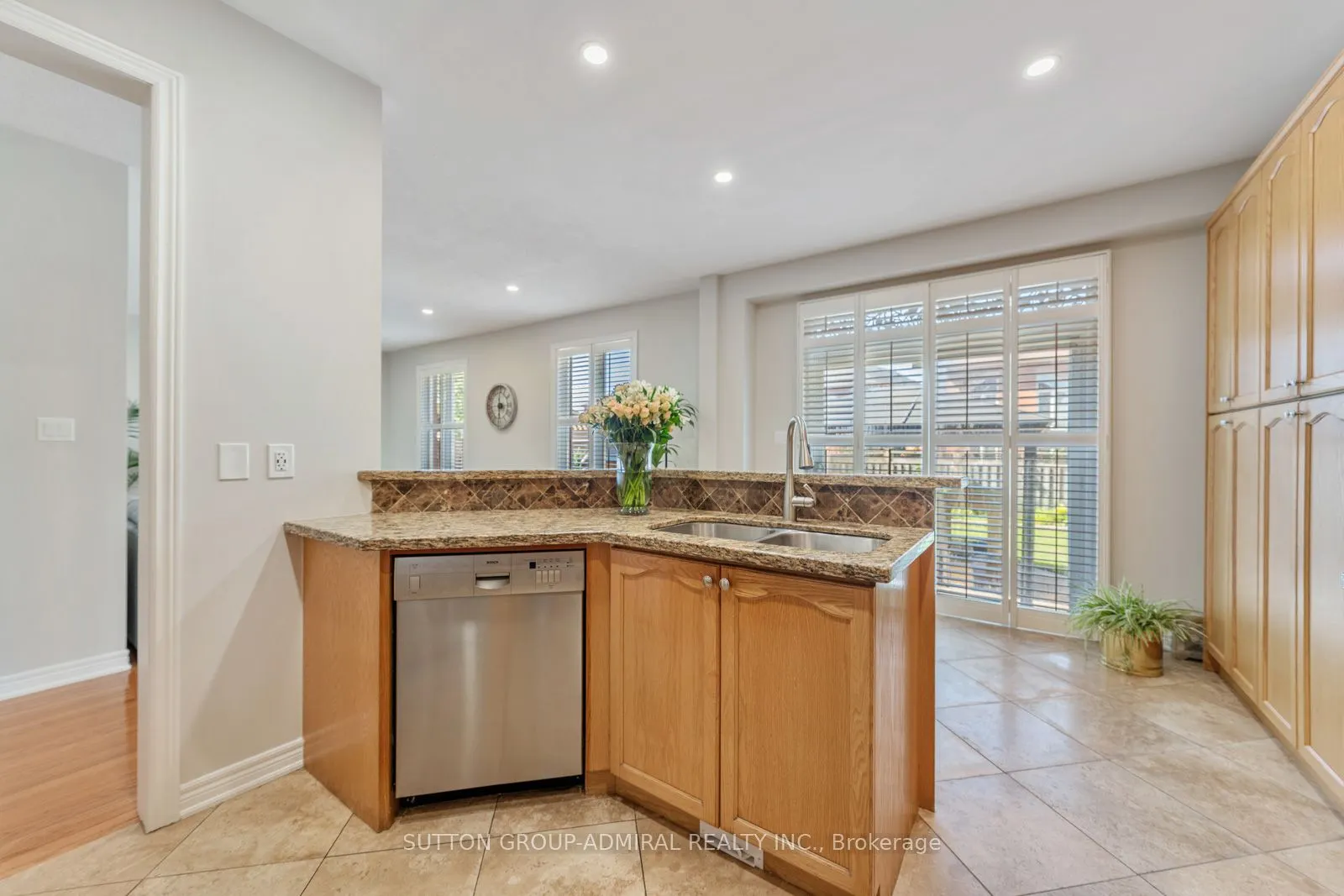 16 Appleview Road