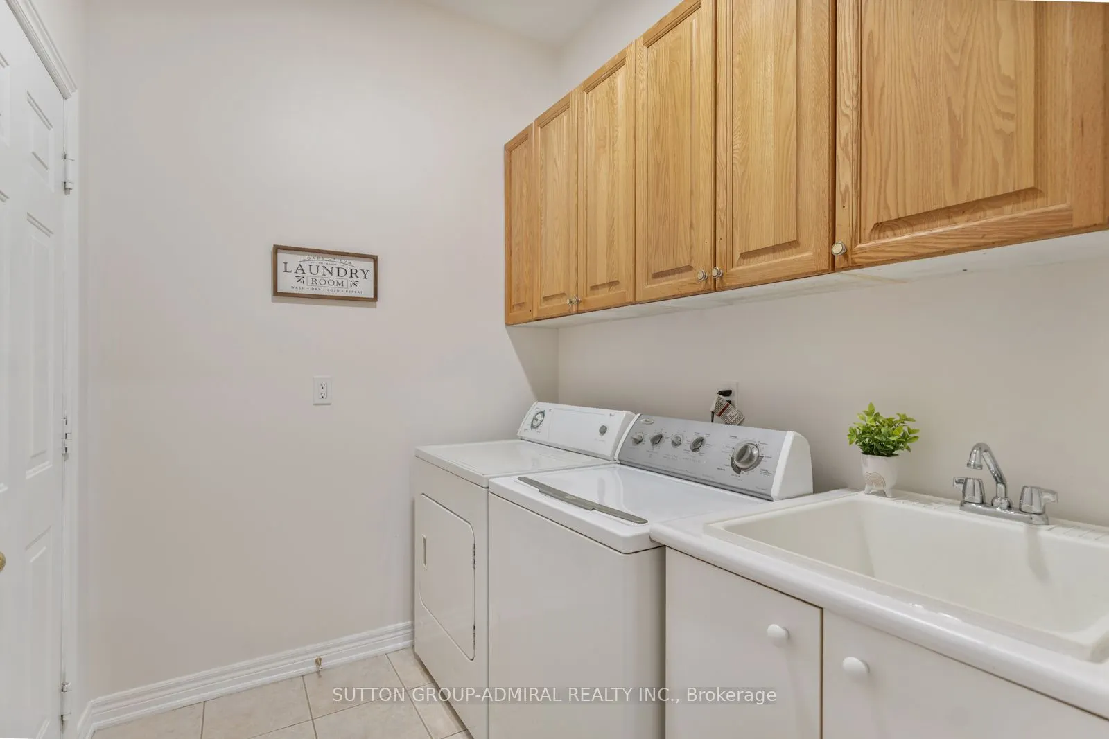 16 Appleview Road