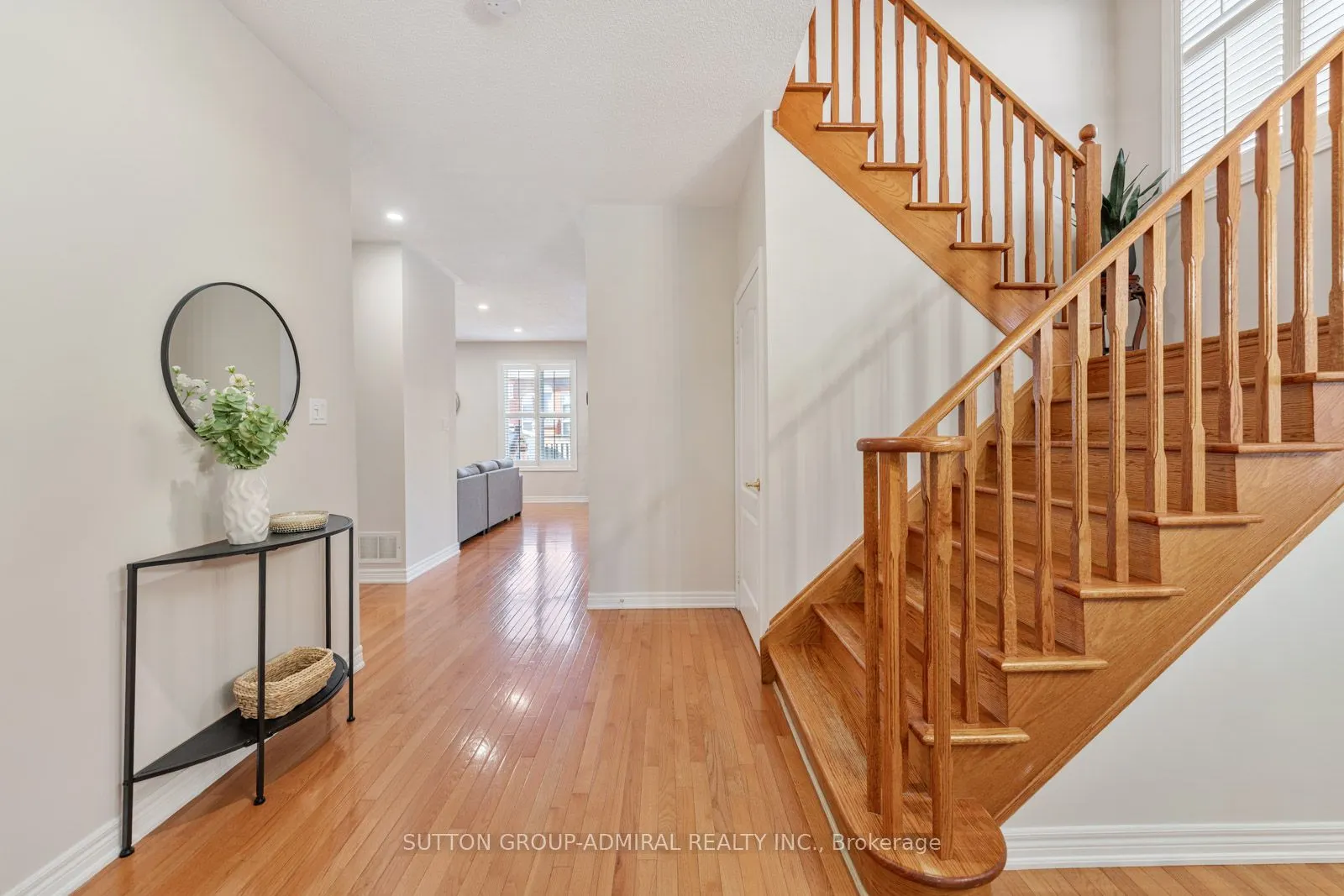 16 Appleview Road