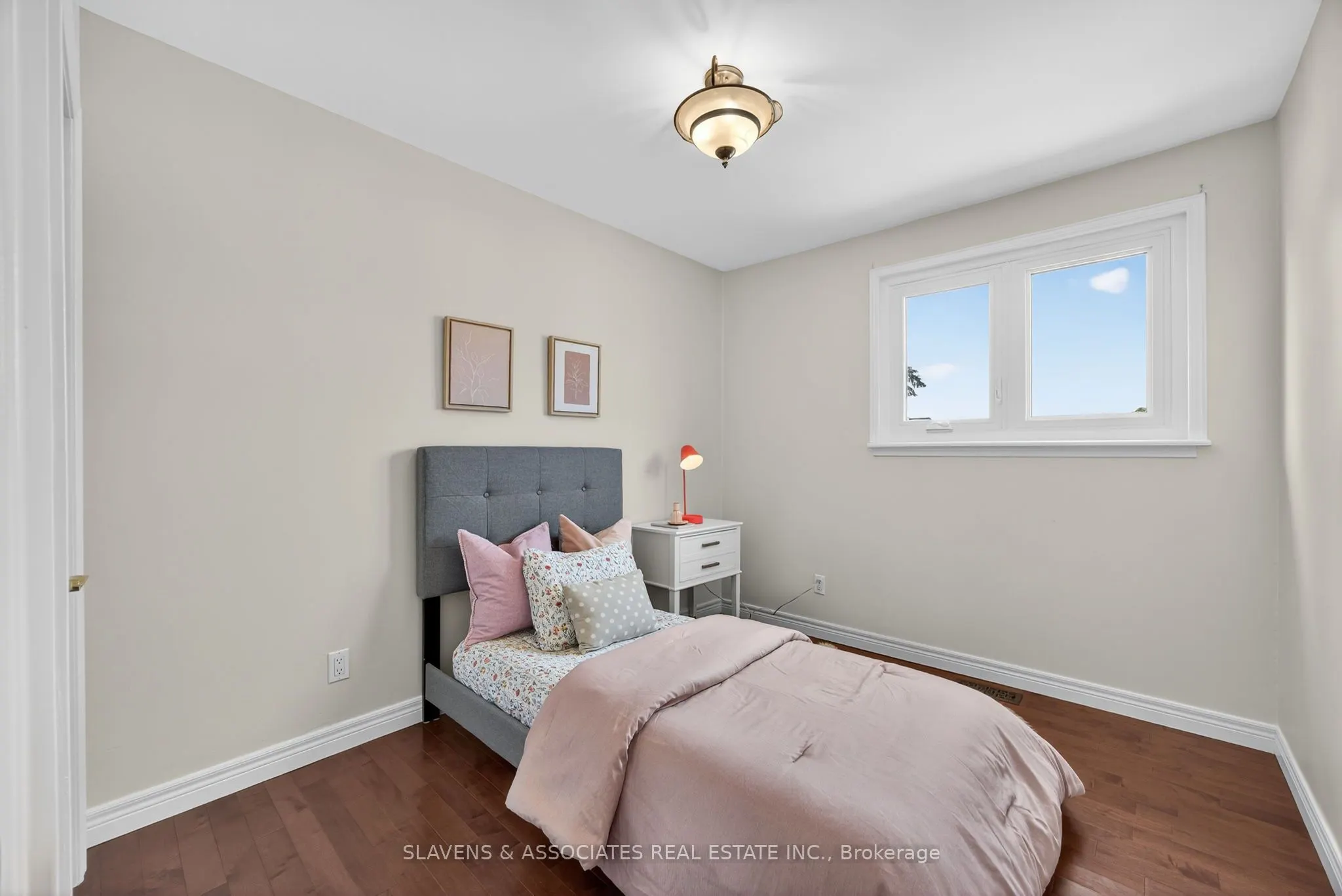 5 Rogers Road