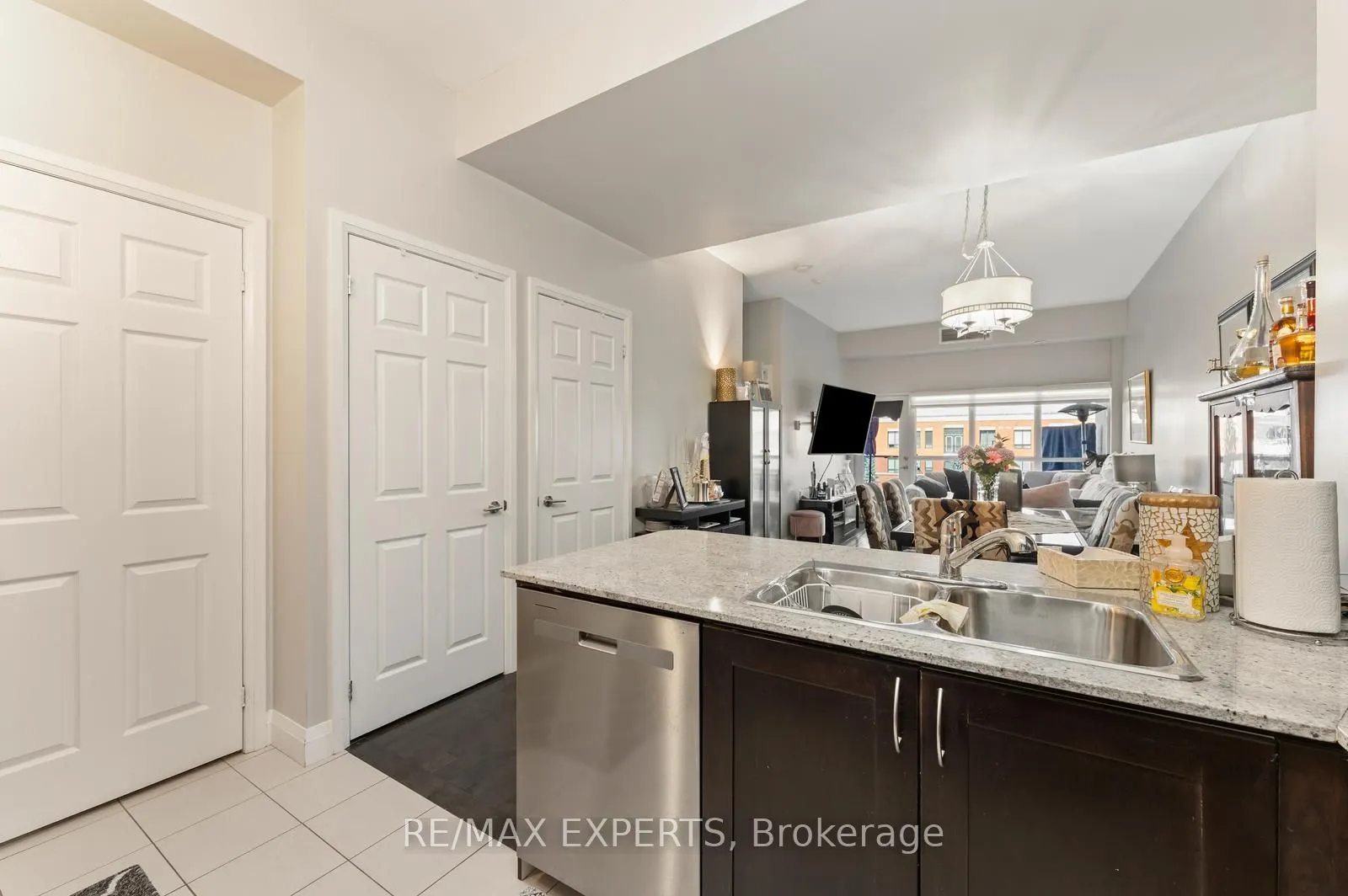 83 Woodbridge Avenue, #506