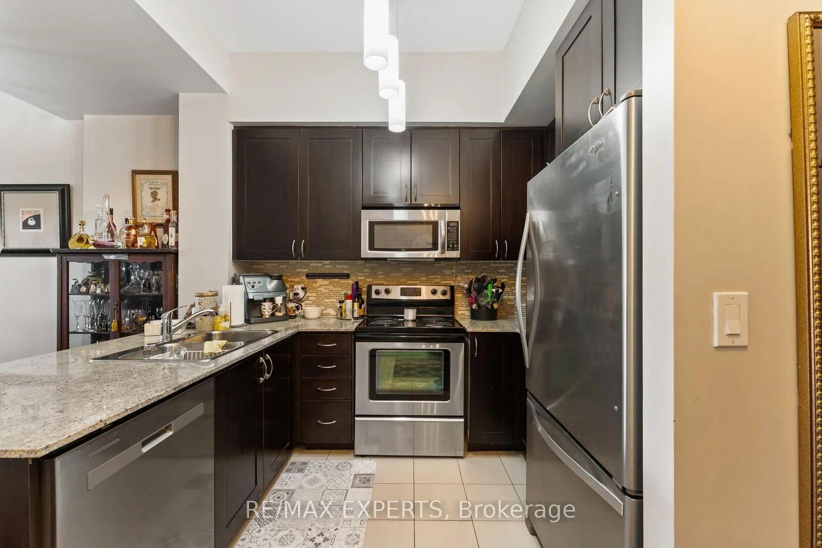 83 Woodbridge Avenue, #506