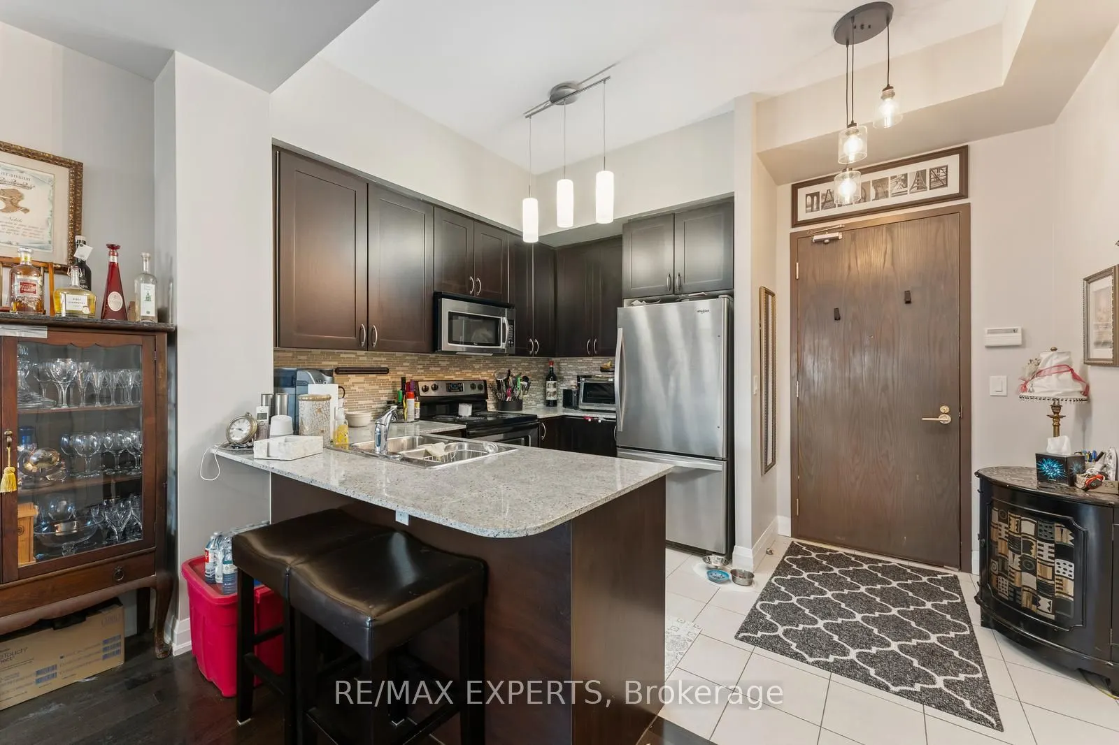 83 Woodbridge Avenue, #506