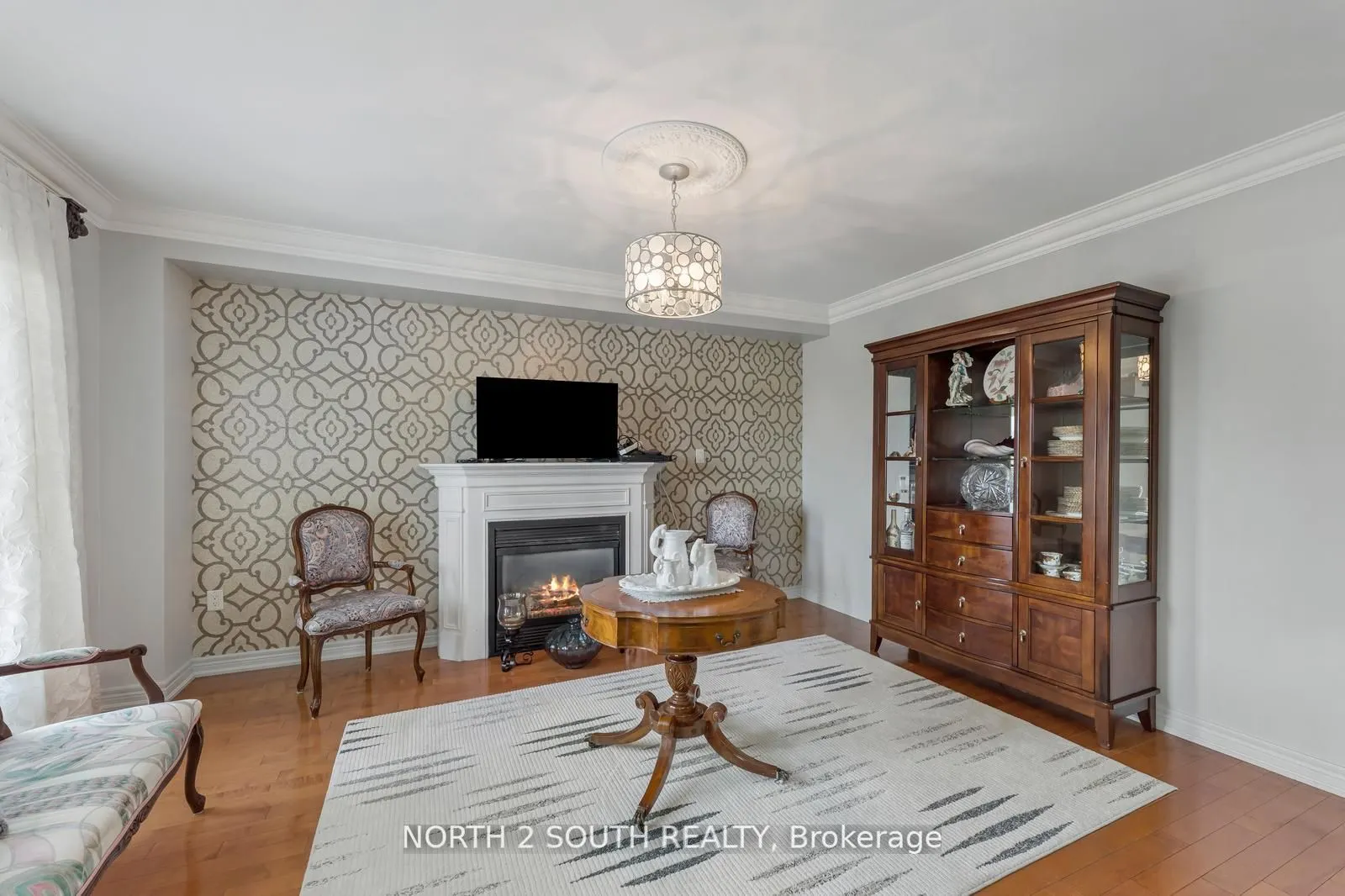 121 Royal Pine Avenue