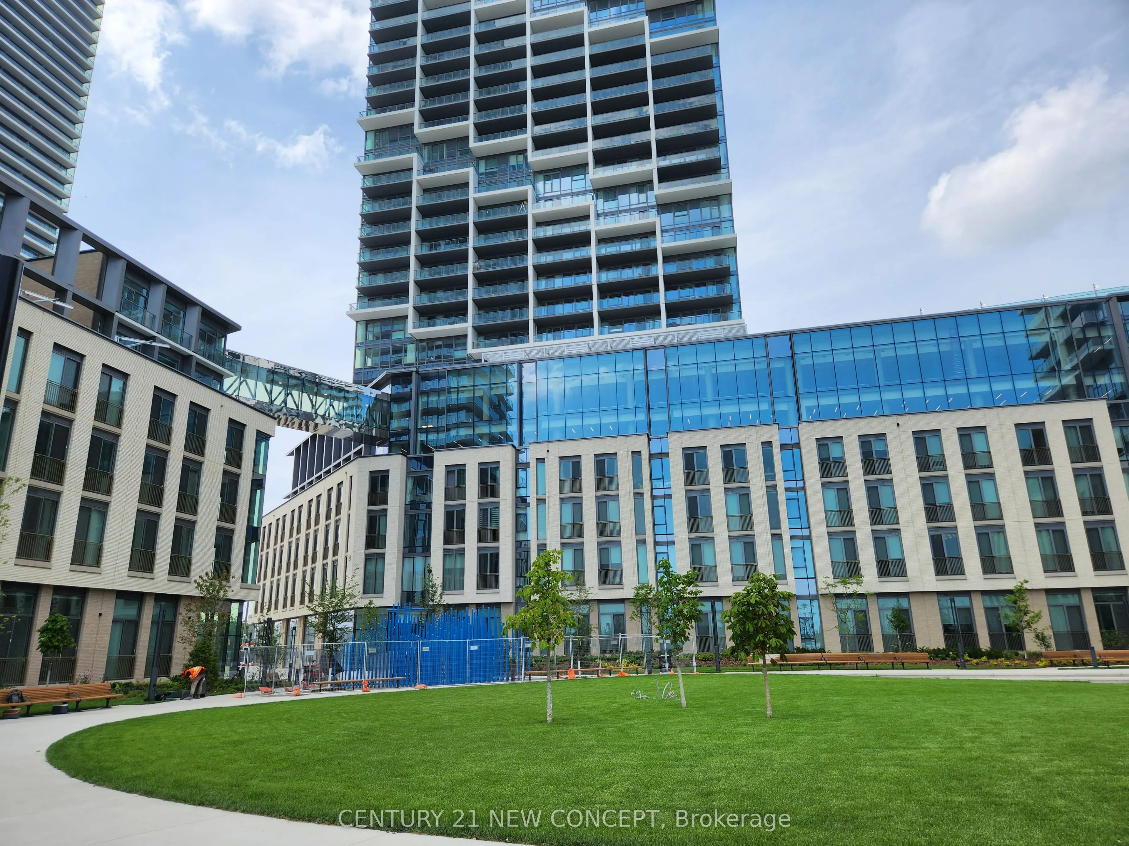 1000 Portage Parkway, #2712