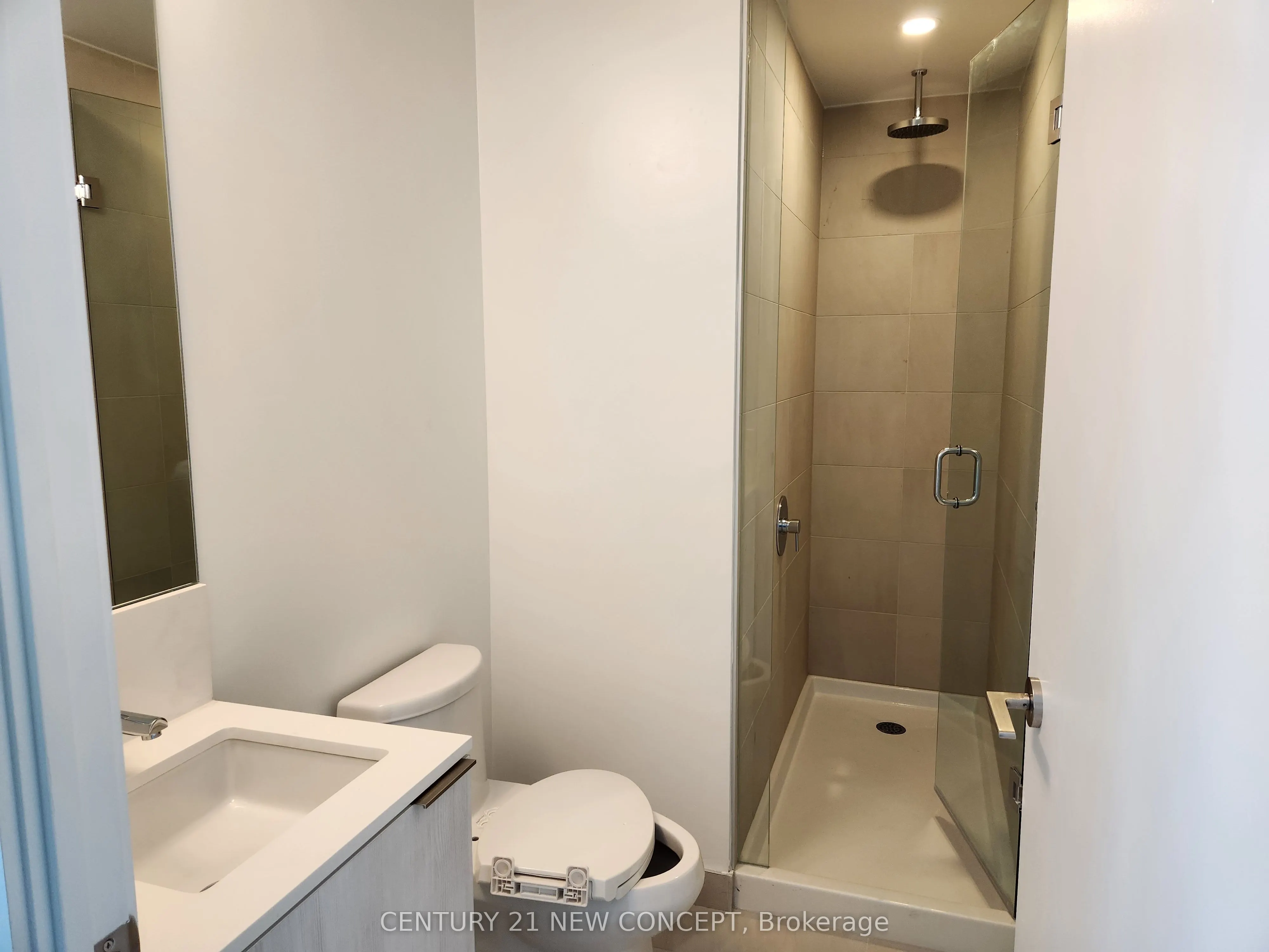 1000 Portage Parkway, #2712