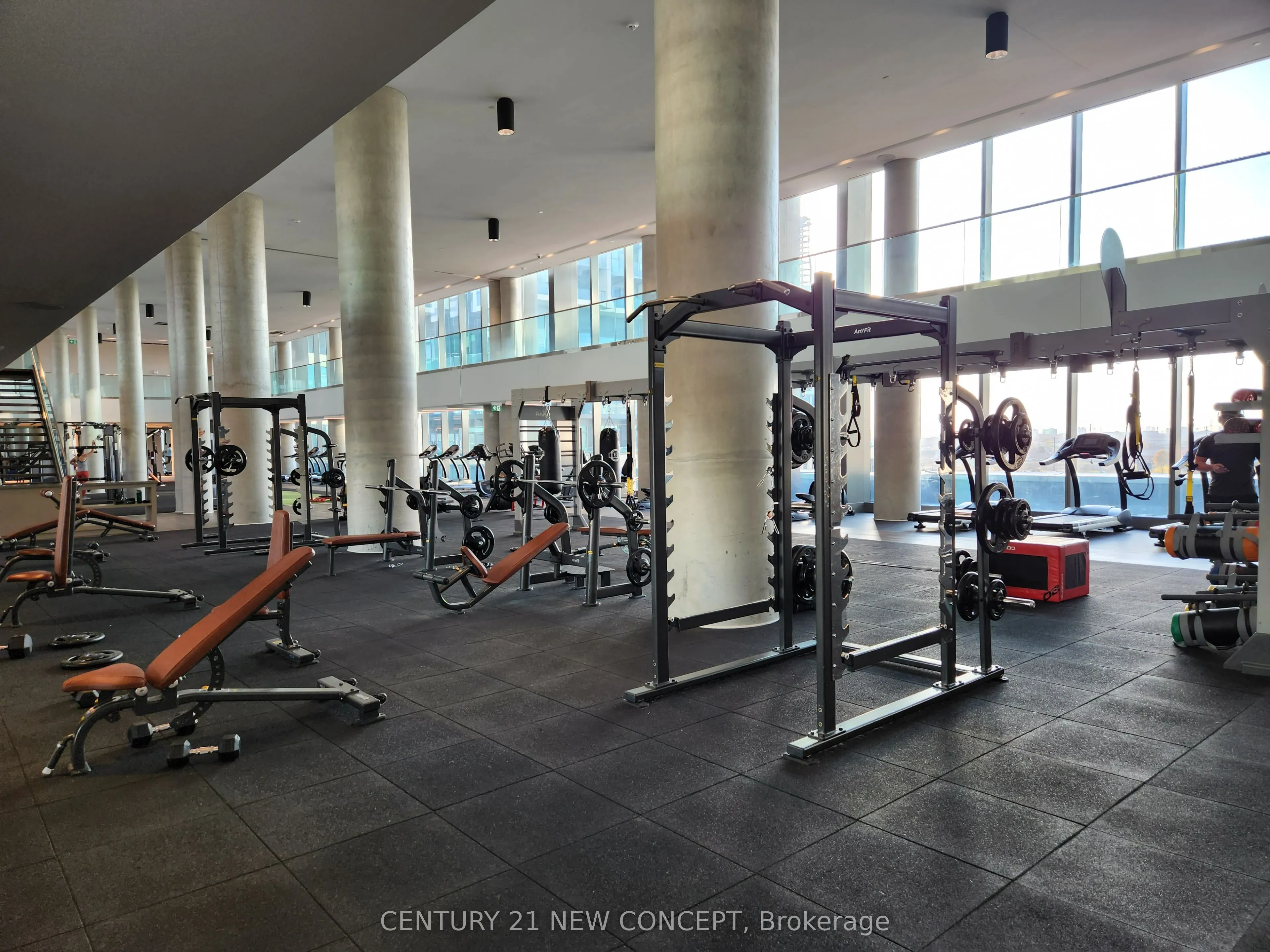 1000 Portage Parkway, #2712